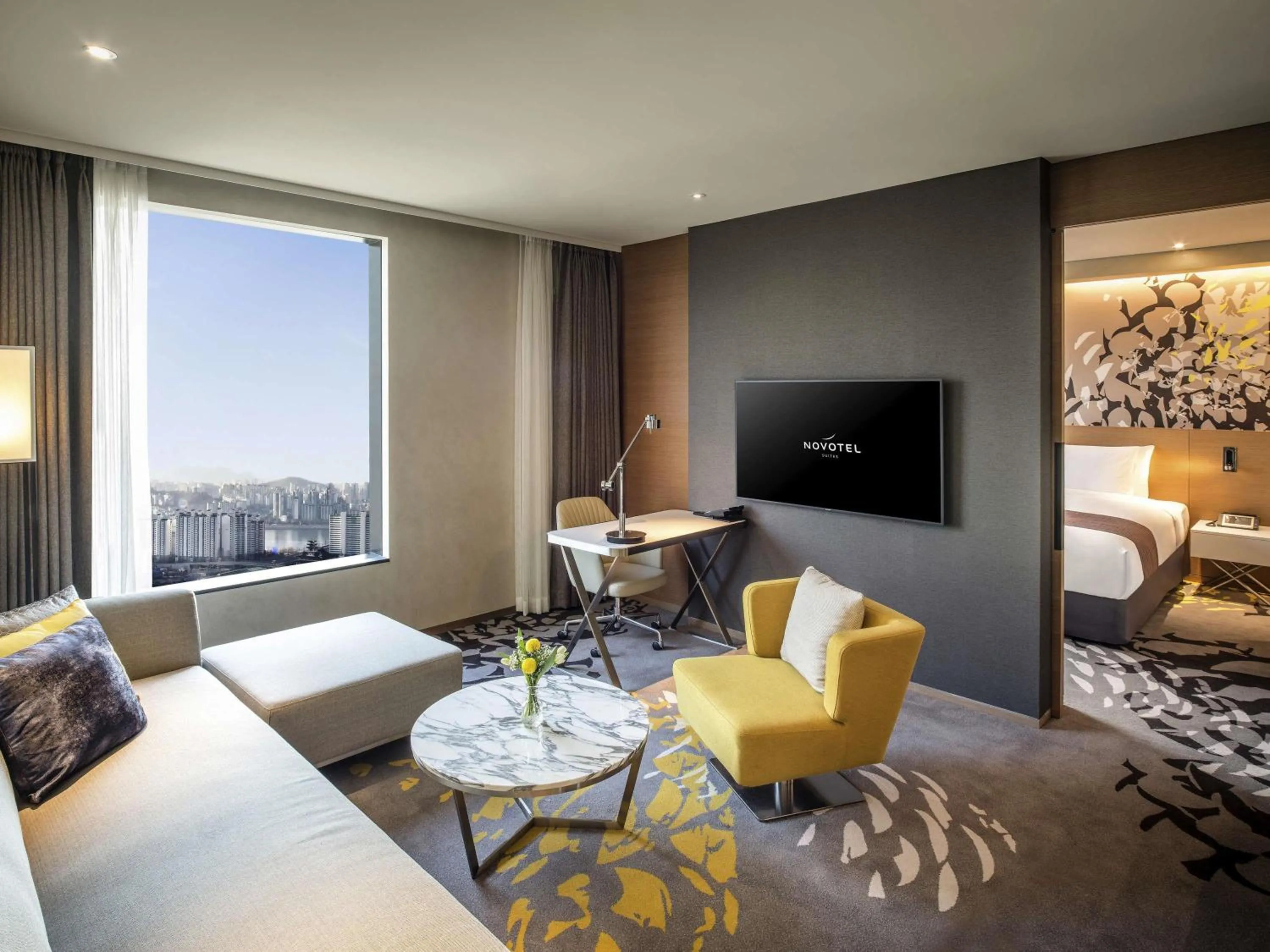 Bedroom in Novotel Suites Ambassador Seoul Yongsan