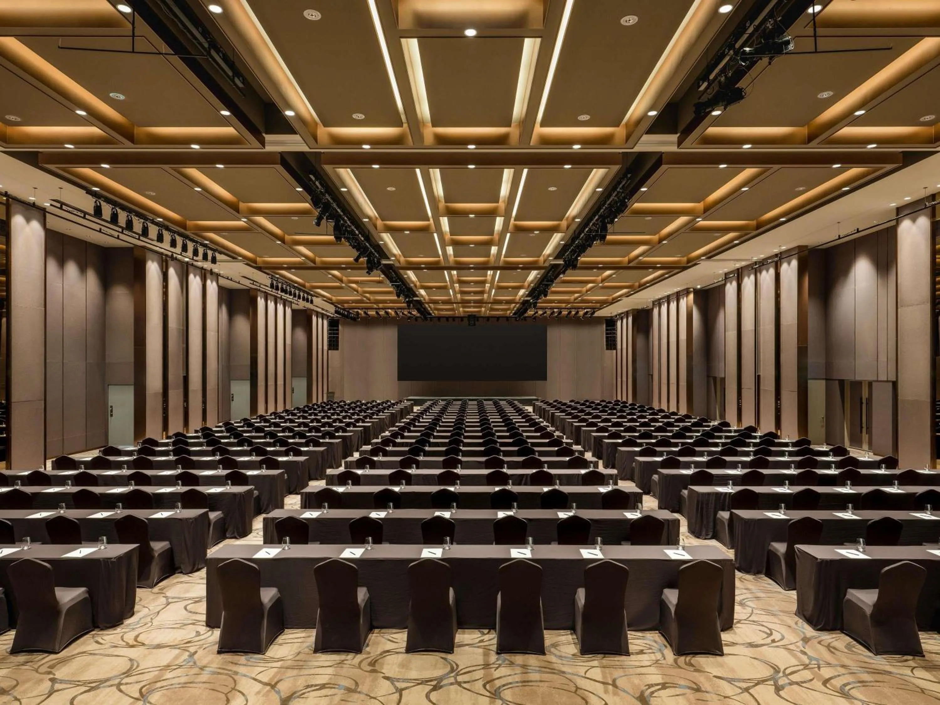 Meeting/conference room in Novotel Suites Ambassador Seoul Yongsan