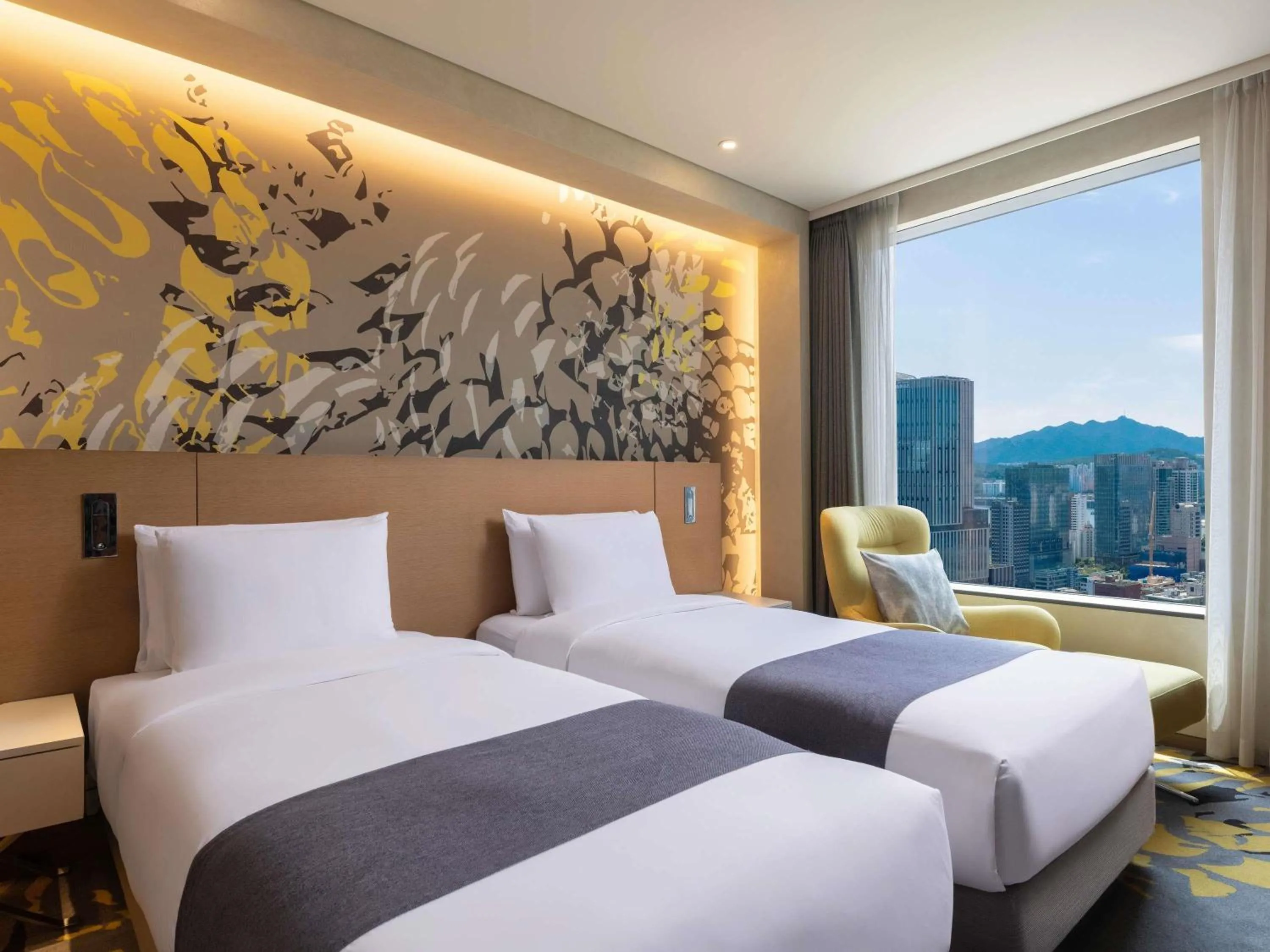 Bedroom, Bed in Novotel Suites Ambassador Seoul Yongsan