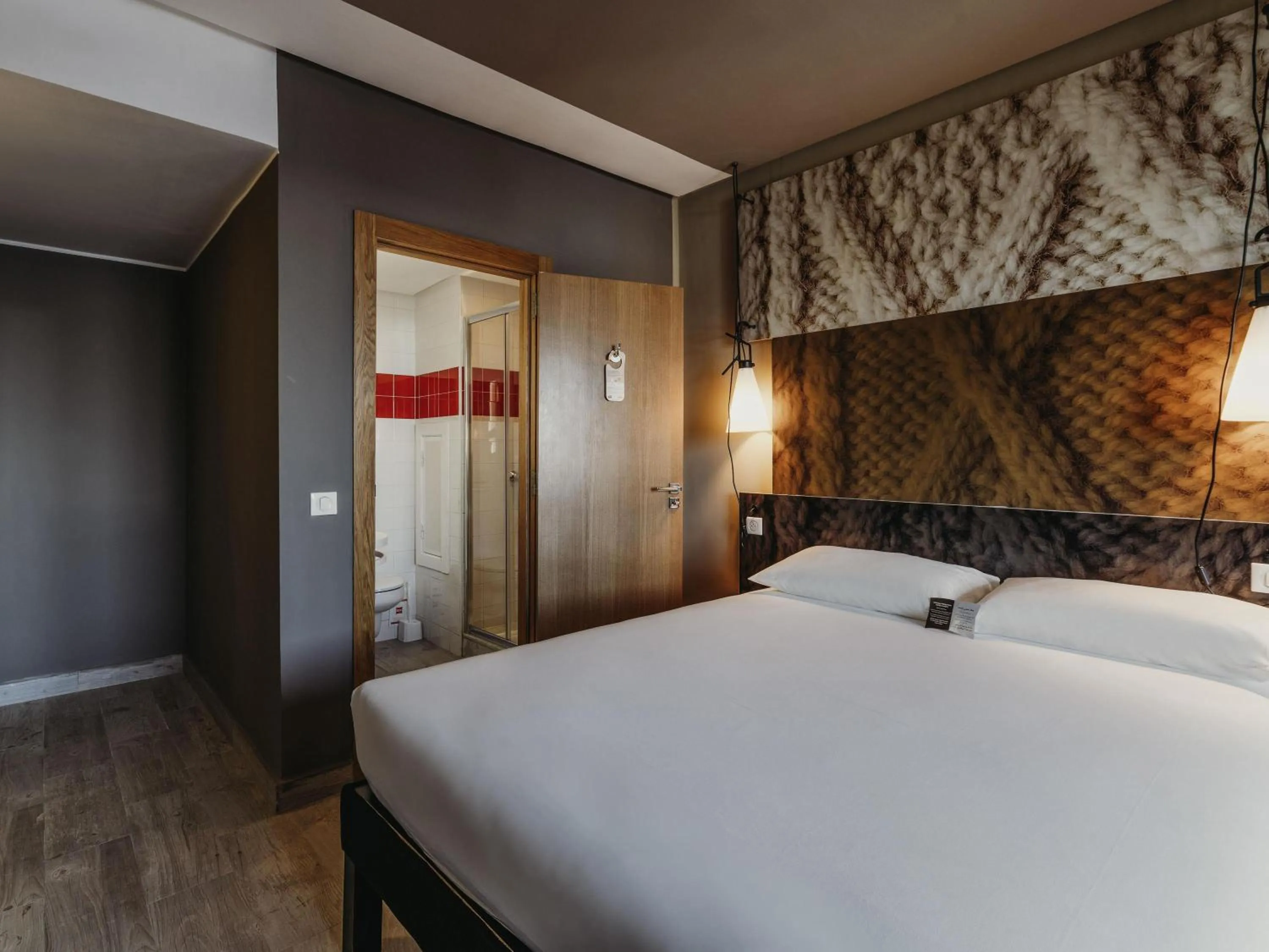 Bedroom, Bed in Ibis Mohammedia