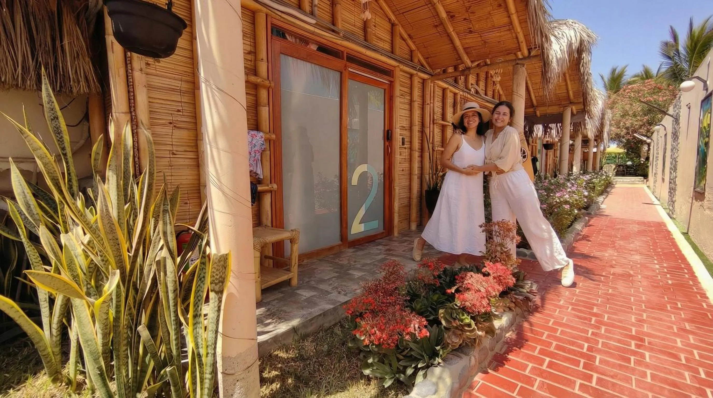 People in Puerto Bamboo