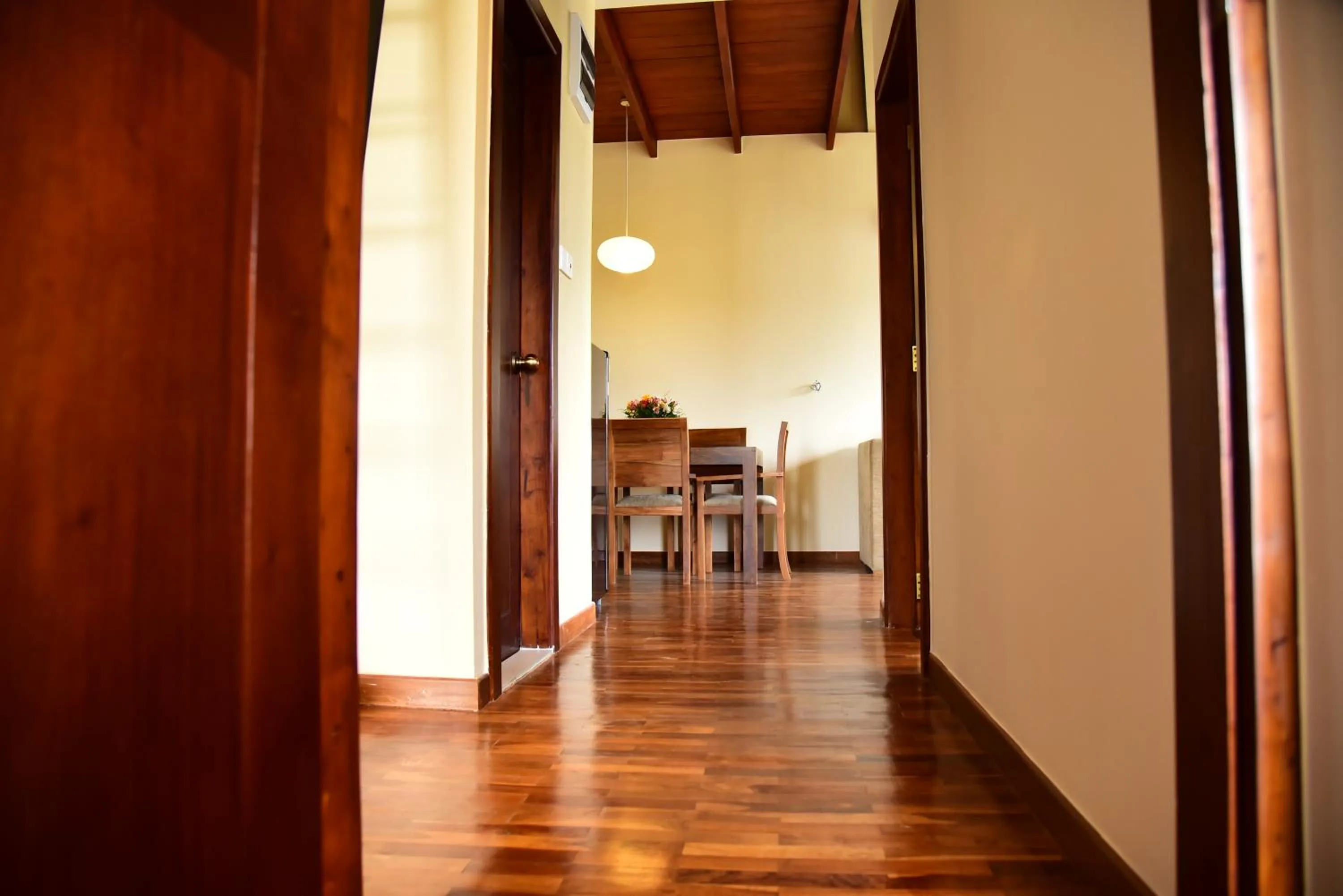 Emirates Luxury Apartments (Glen Fall Residencies)