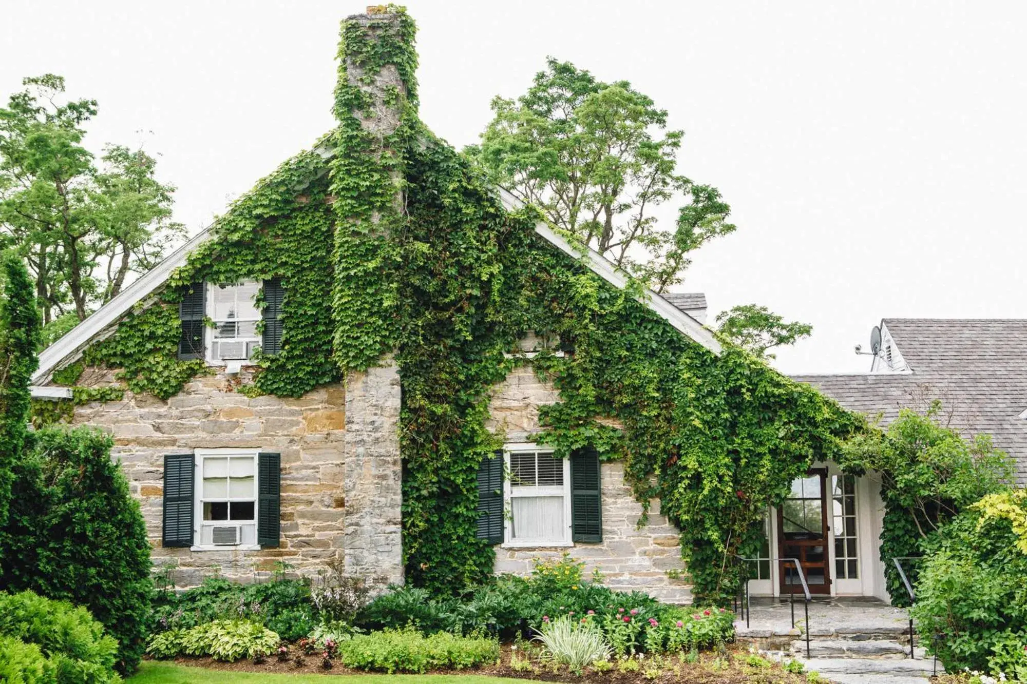 Queen Room - single occupancy in Basin Harbor Queen Room - single occupancy in Basin Harbor