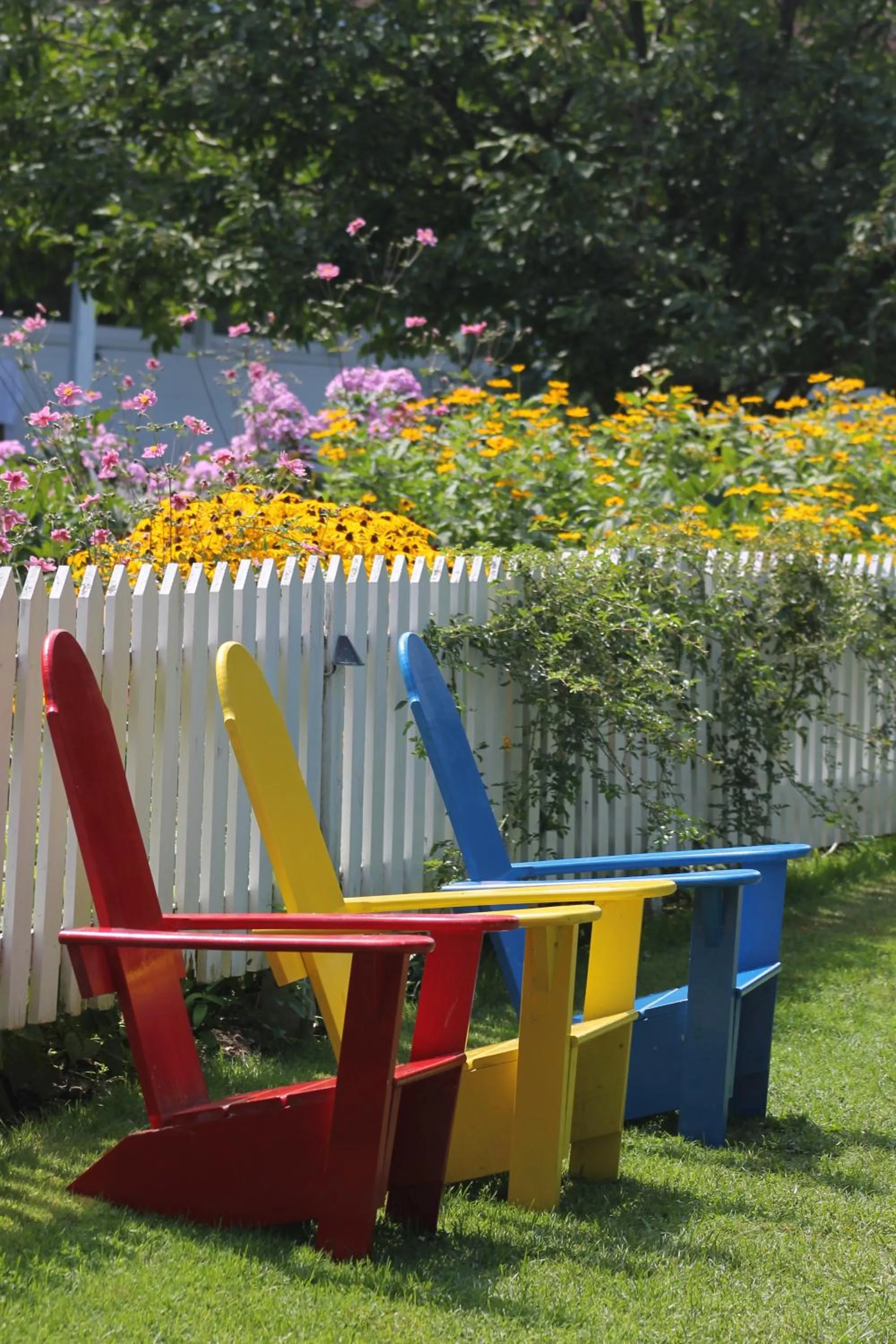 Seating area in Basin Harbor