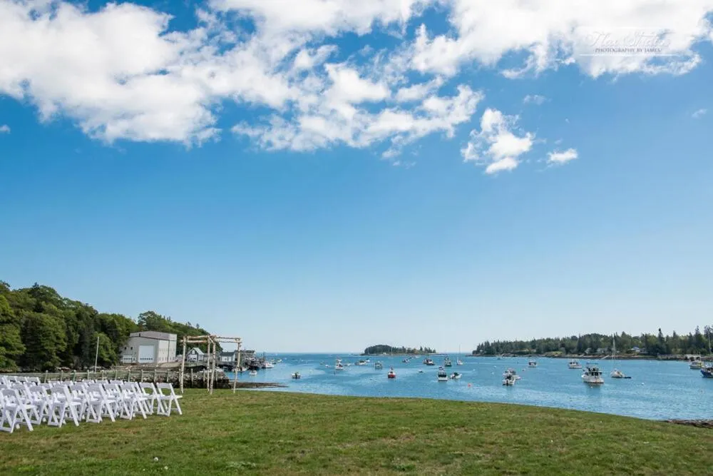 wedding in East Wind Inn on the Water