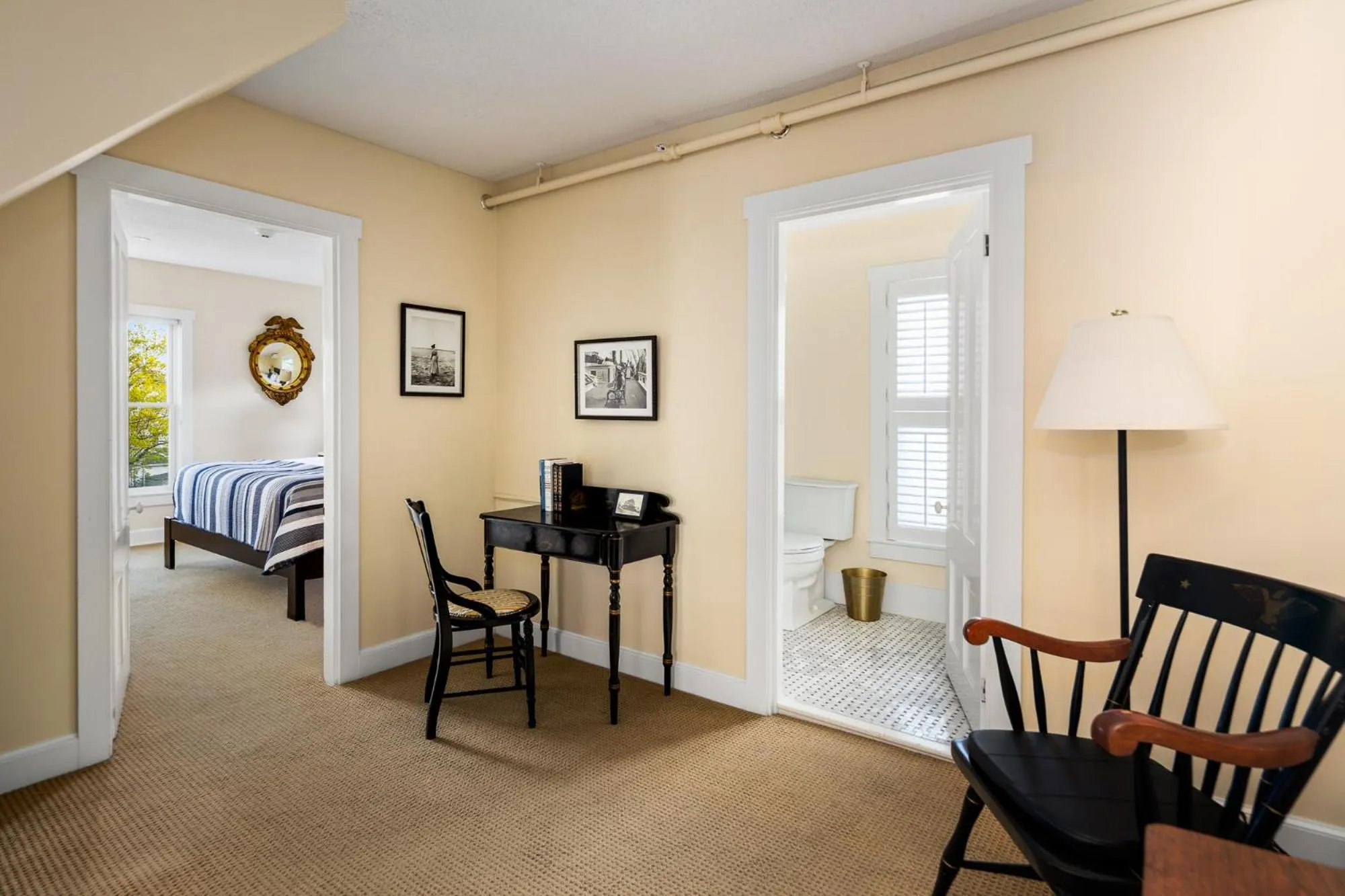 Seating area in East Wind Inn on the Water