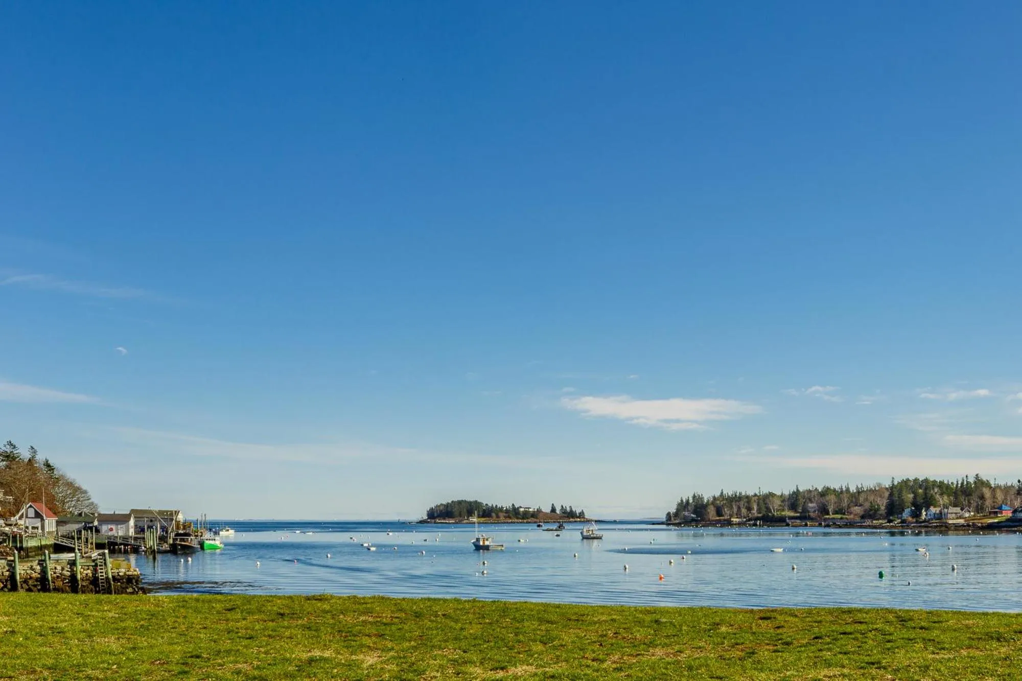 Natural landscape in East Wind Inn on the Water