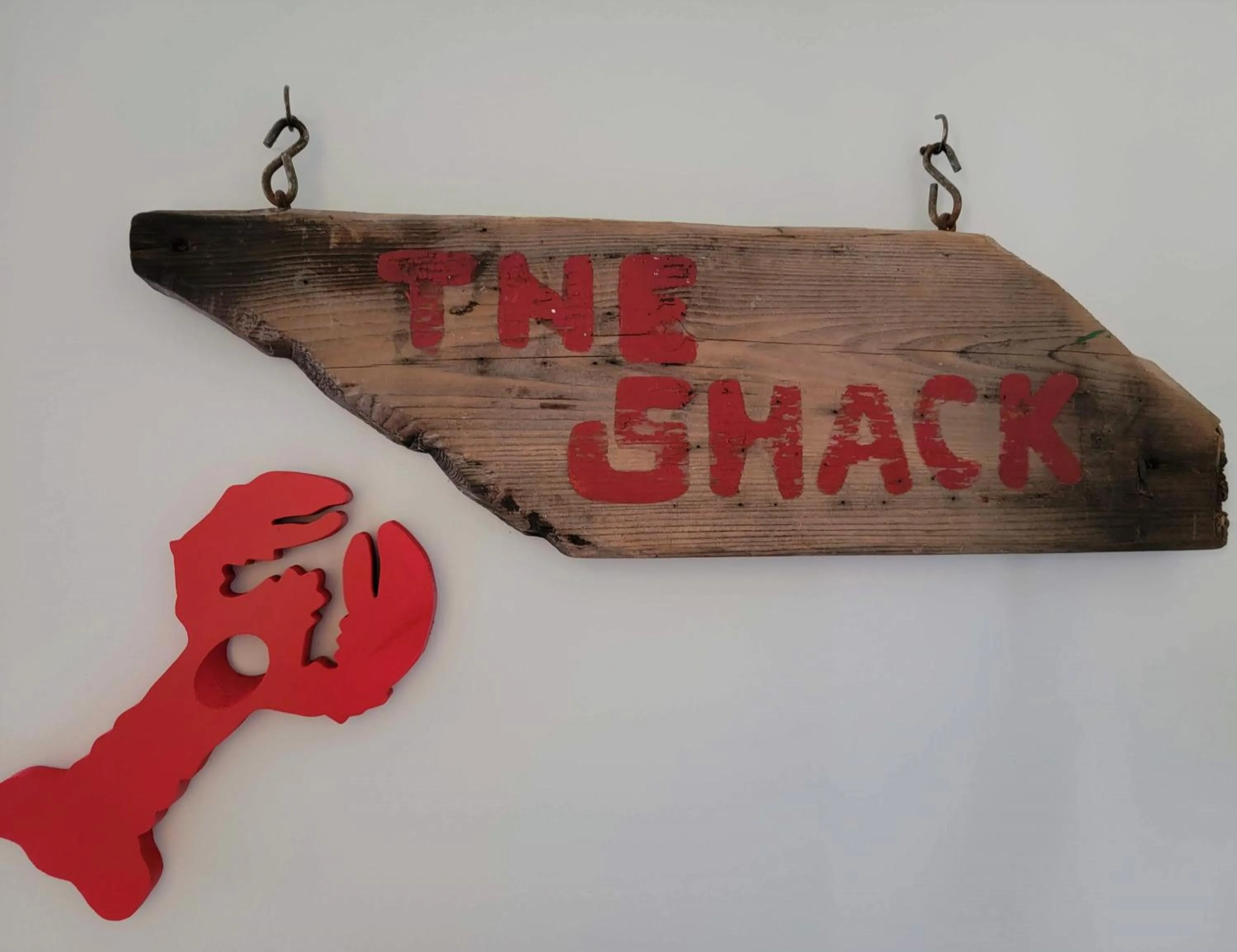 Decorative detail in East Wind Inn on the Water