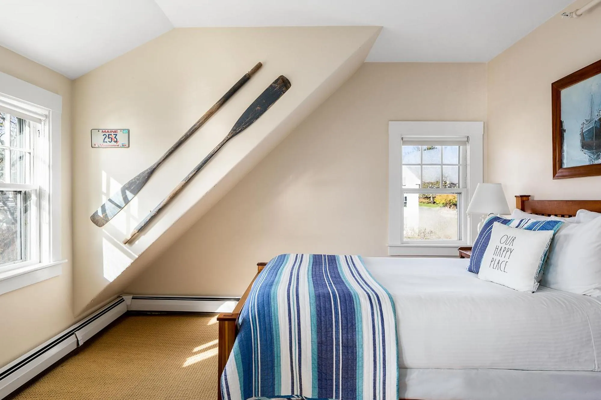 Bed in East Wind Inn on the Water