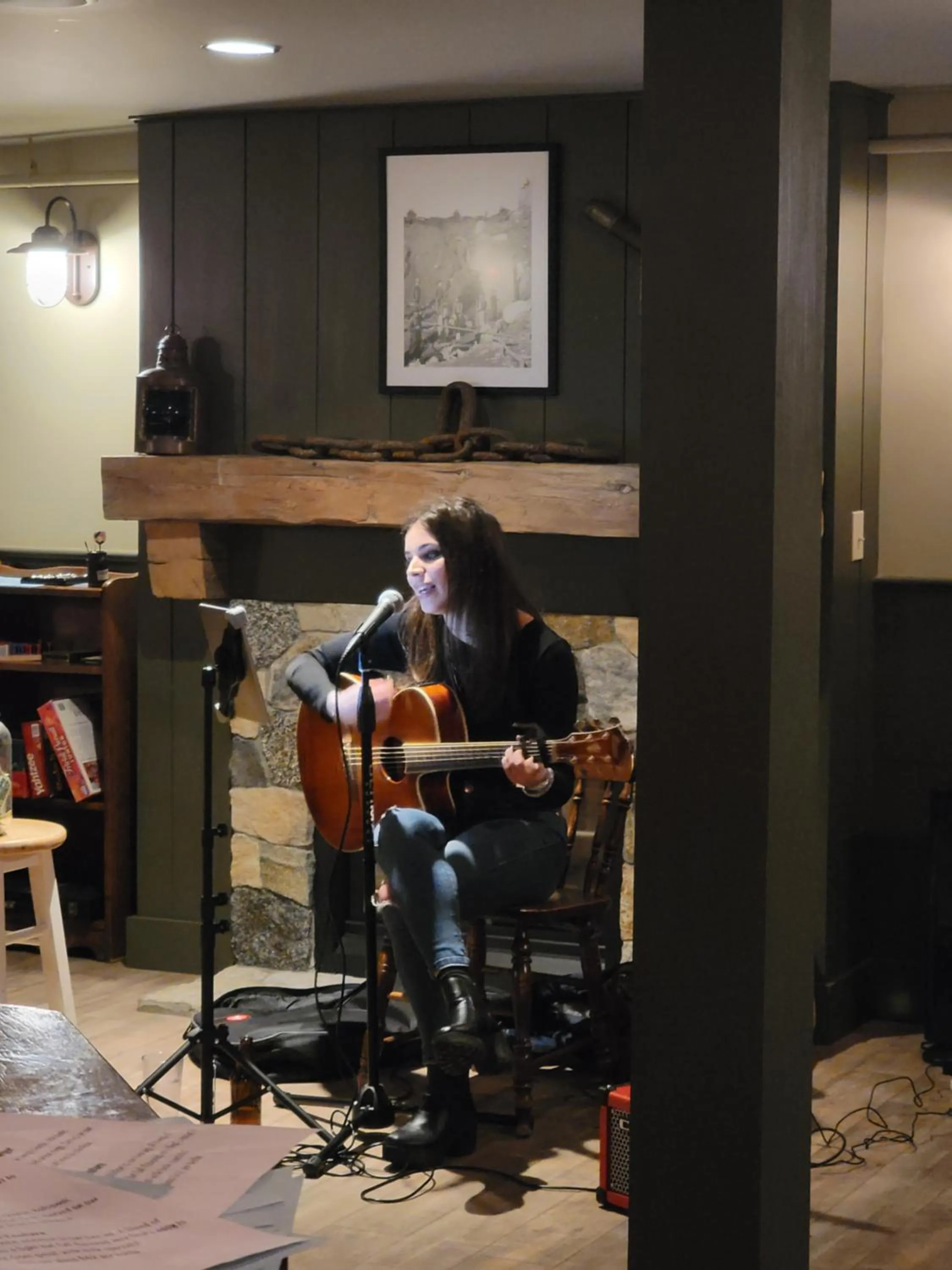 Evening entertainment in East Wind Inn on the Water