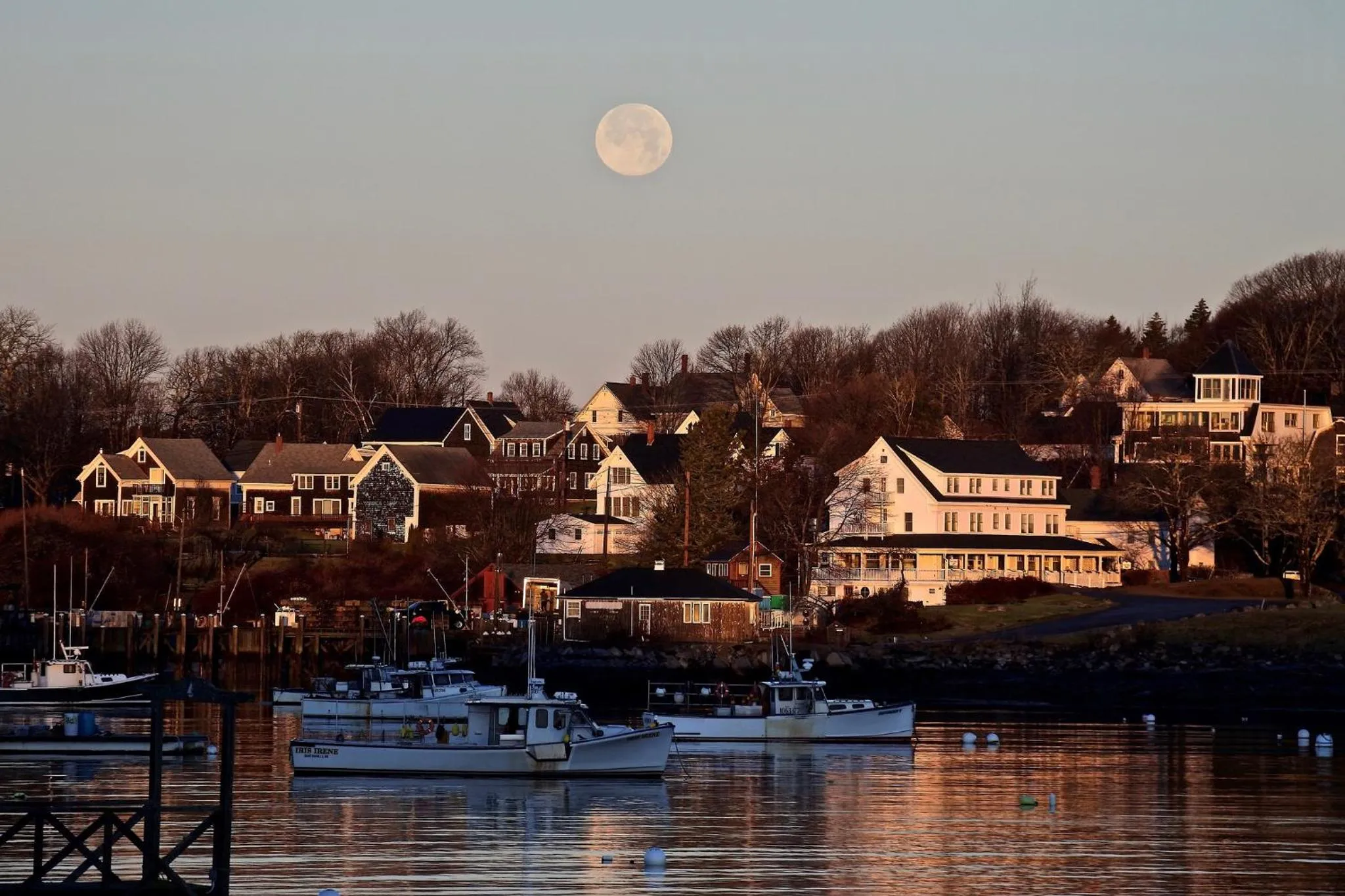 Sea view in East Wind Inn on the Water