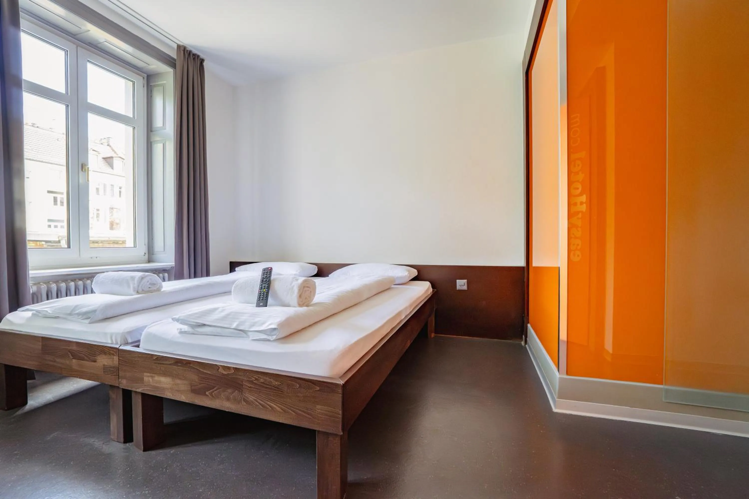 Bed in easyHotel Zürich City Centre