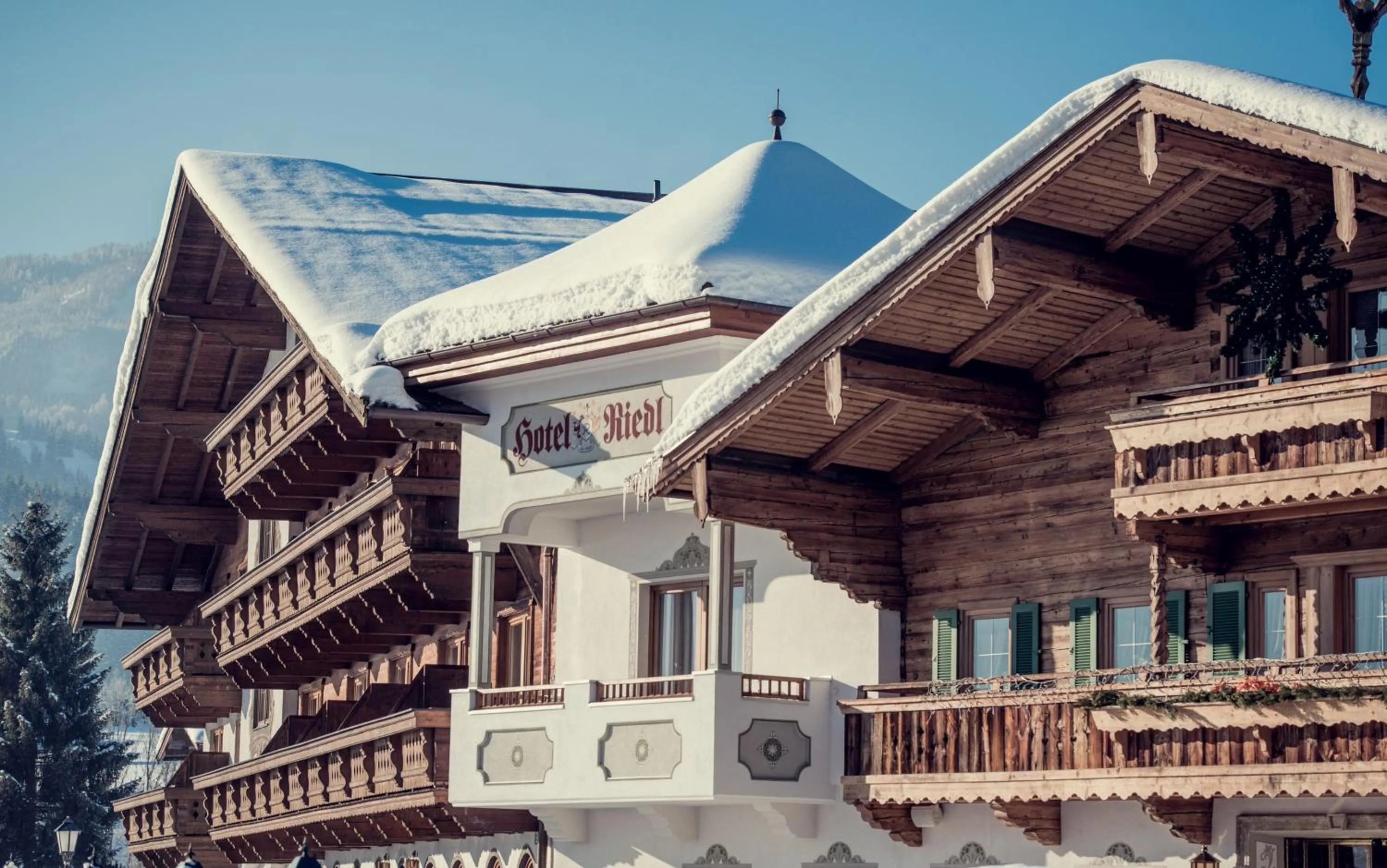 Facade/entrance in Hotel Riedl