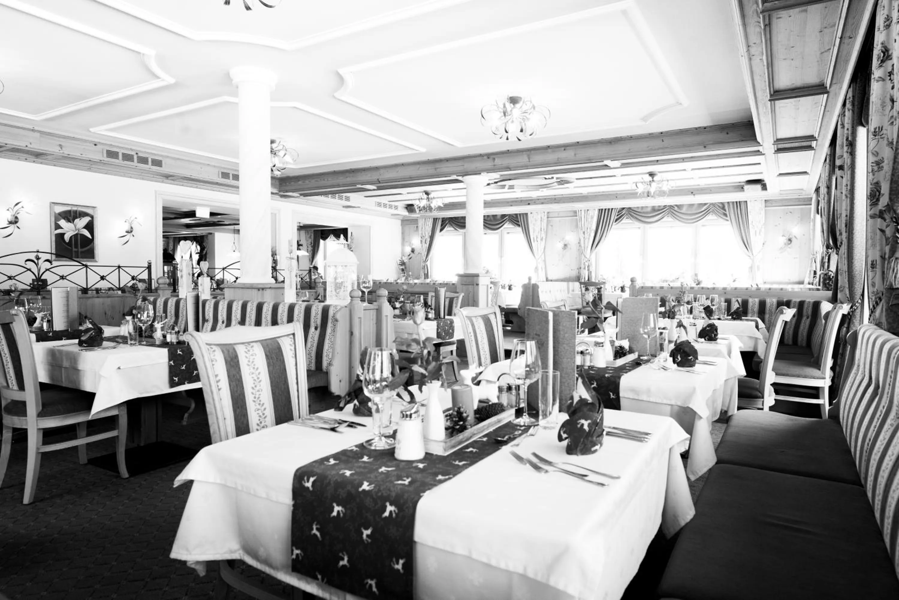 Restaurant/places to eat in Hotel Riedl