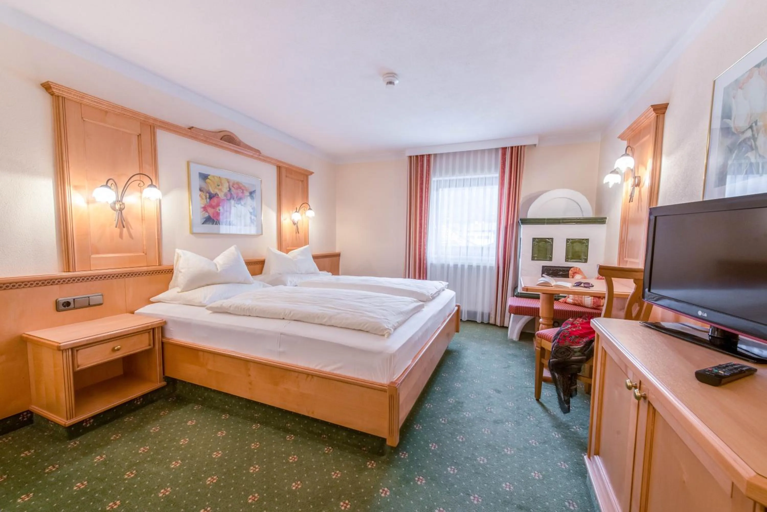 Photo of the whole room, Bed in Hotel Riedl