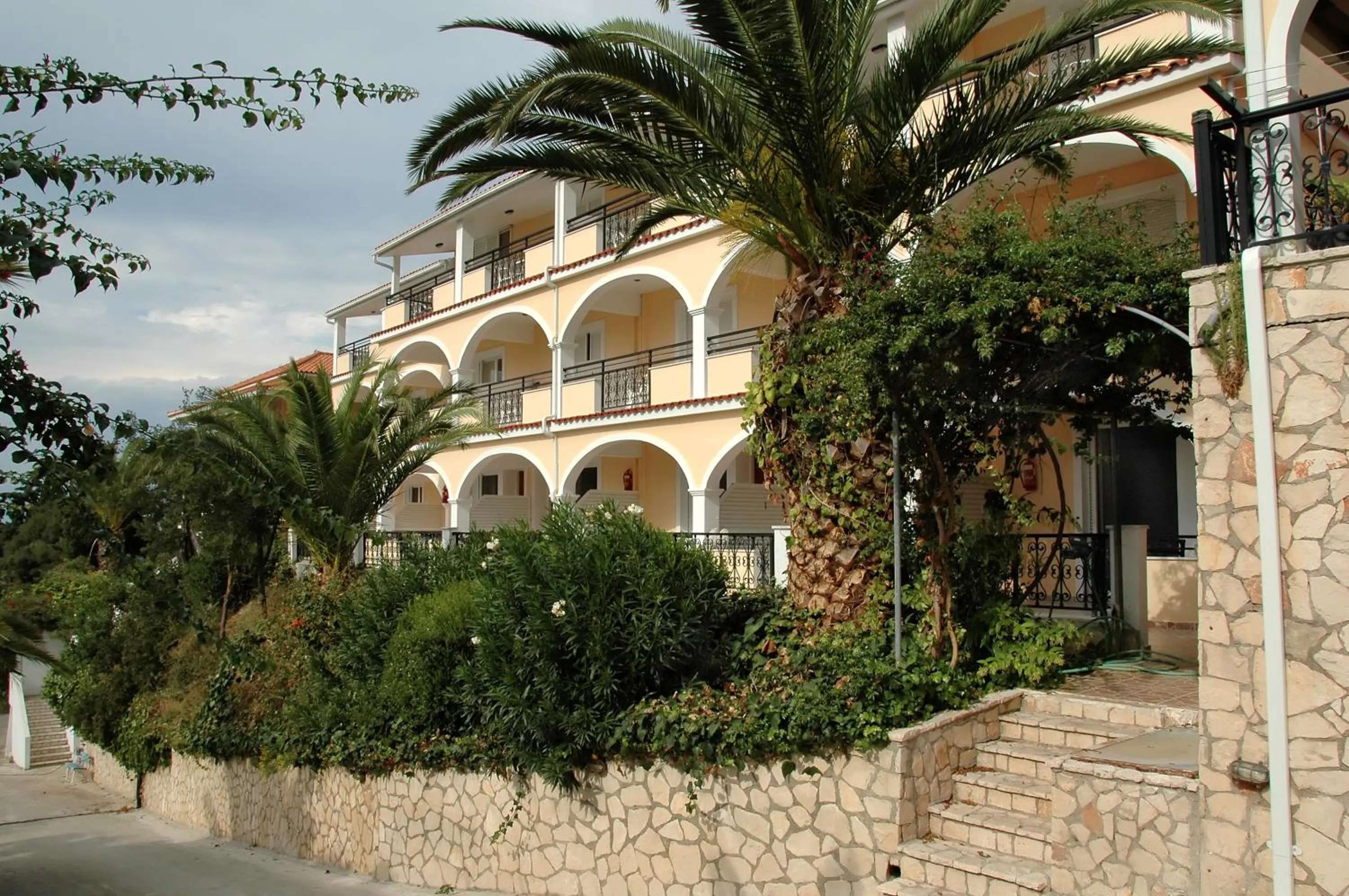 Facade/entrance in Zante Palace