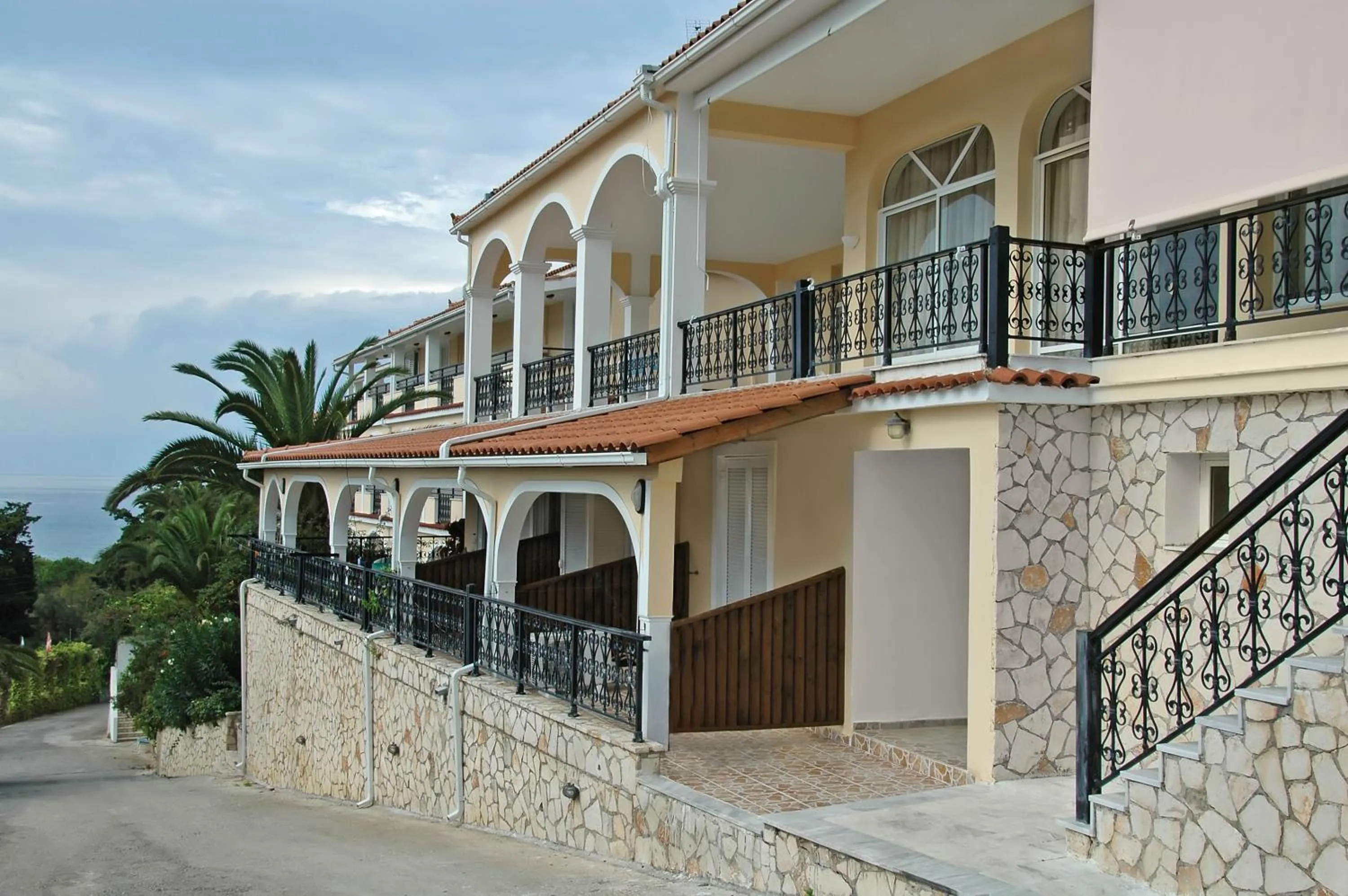 Facade/entrance in Zante Palace