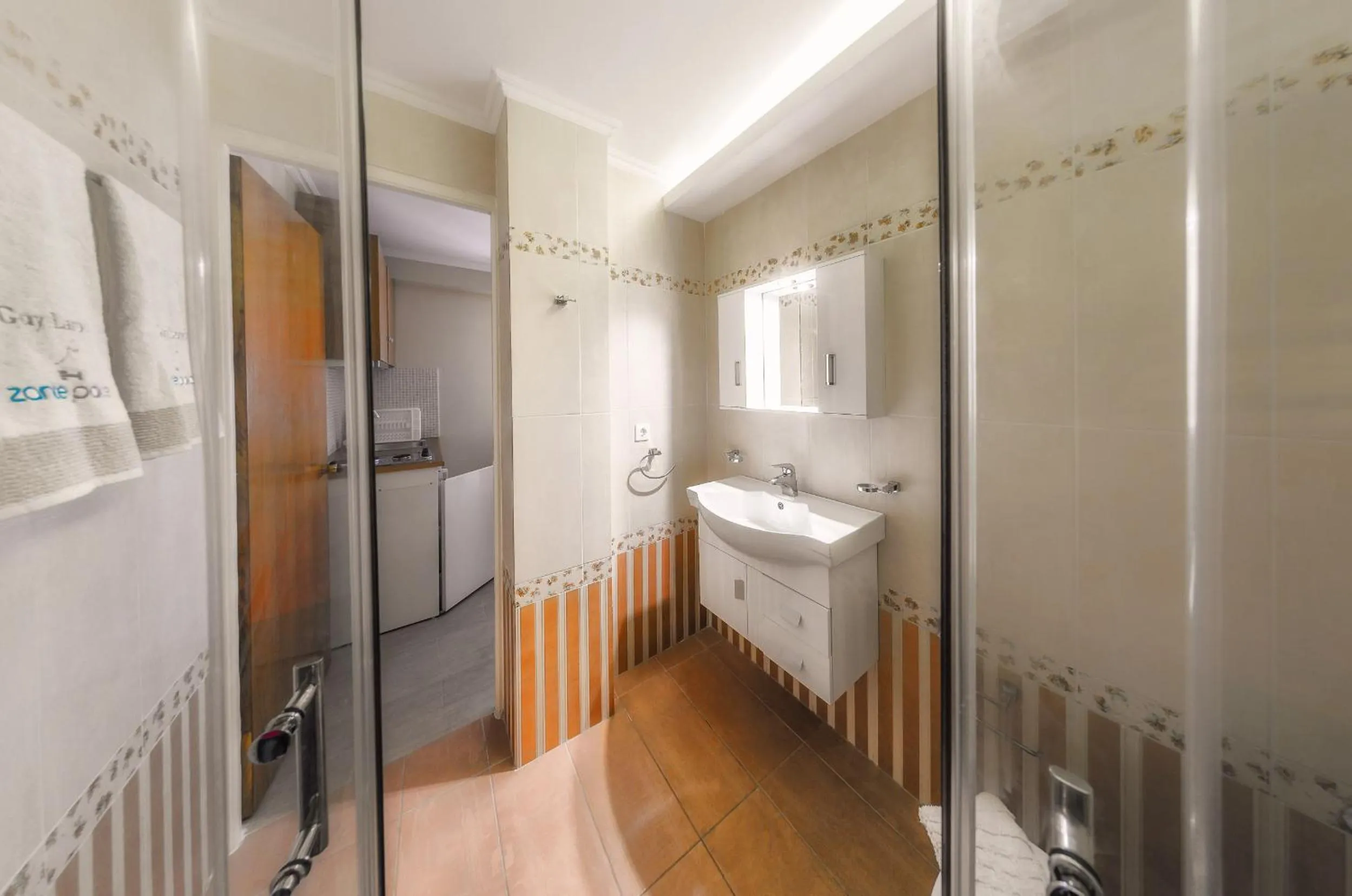 Toilet in Zante Palace