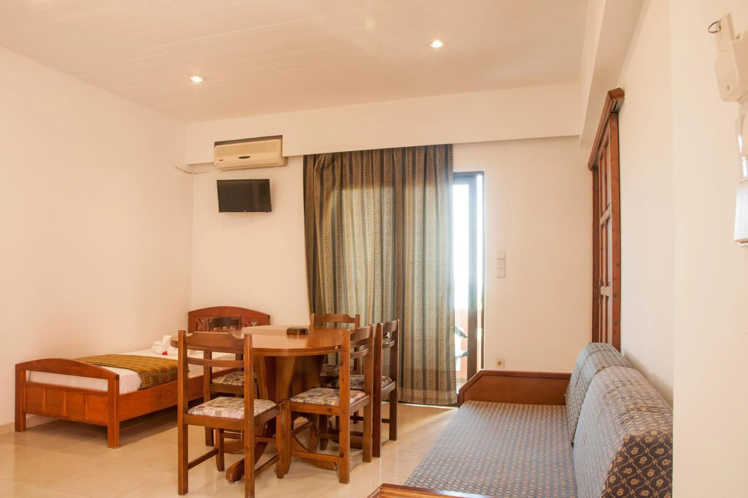 Living room in Ekavi Apartments