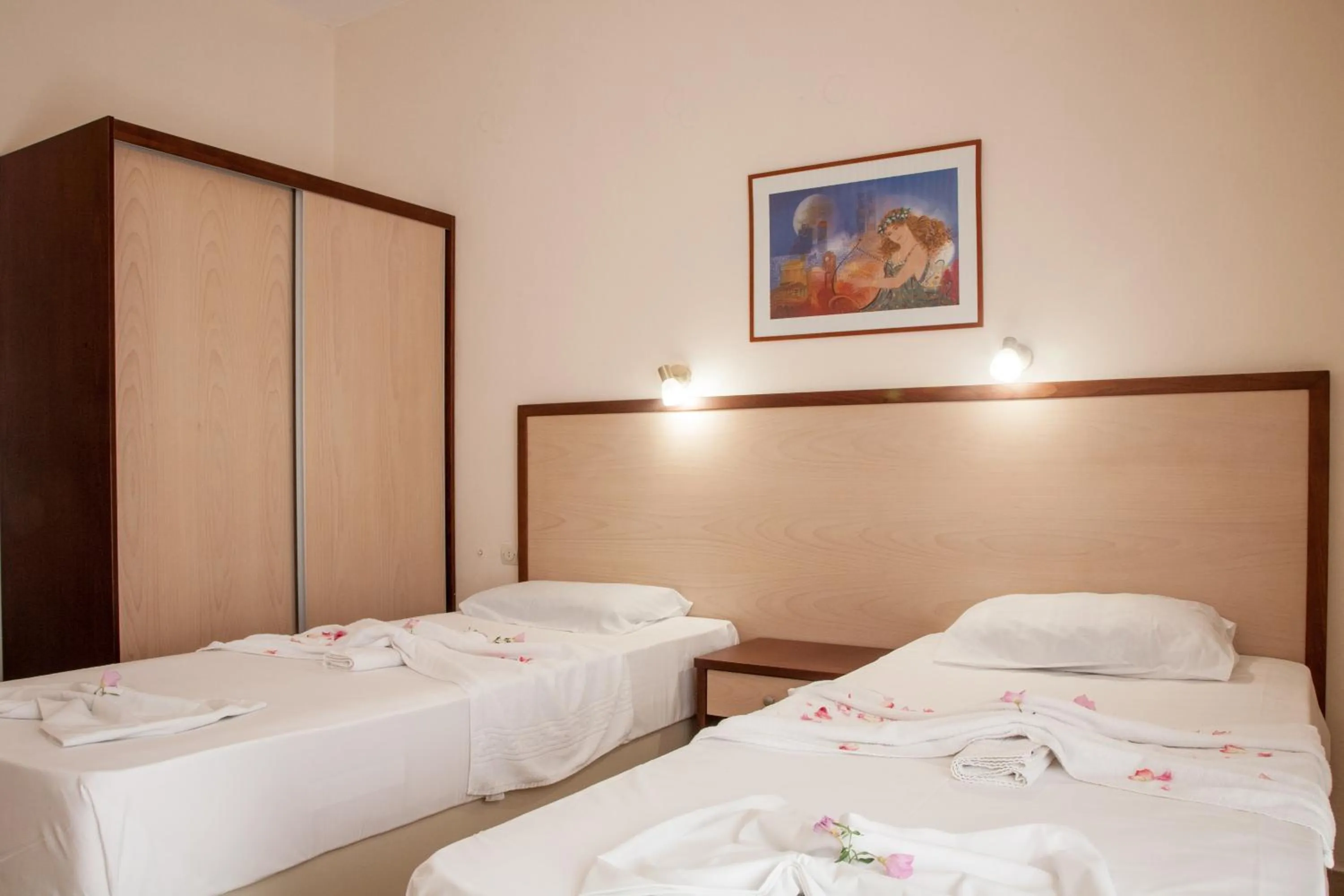 Bedroom, Bed in Ekavi Apartments