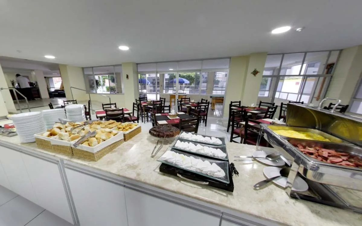 Buffet breakfast in Lagoa Mar Inn - Estacionamento e duas crianças de até 10 anos Será Free