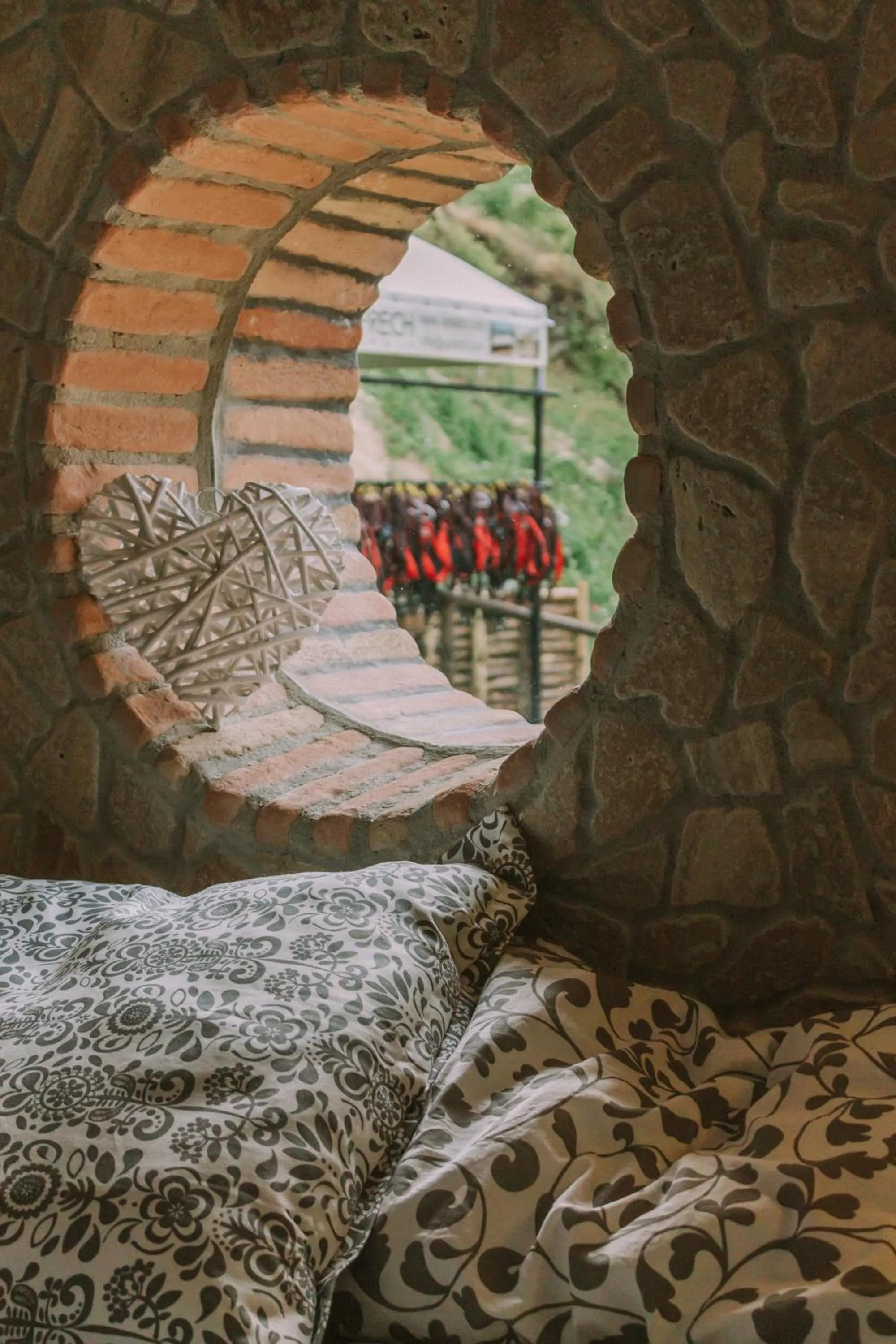 Decorative detail, Bed in Guarda Che Luna