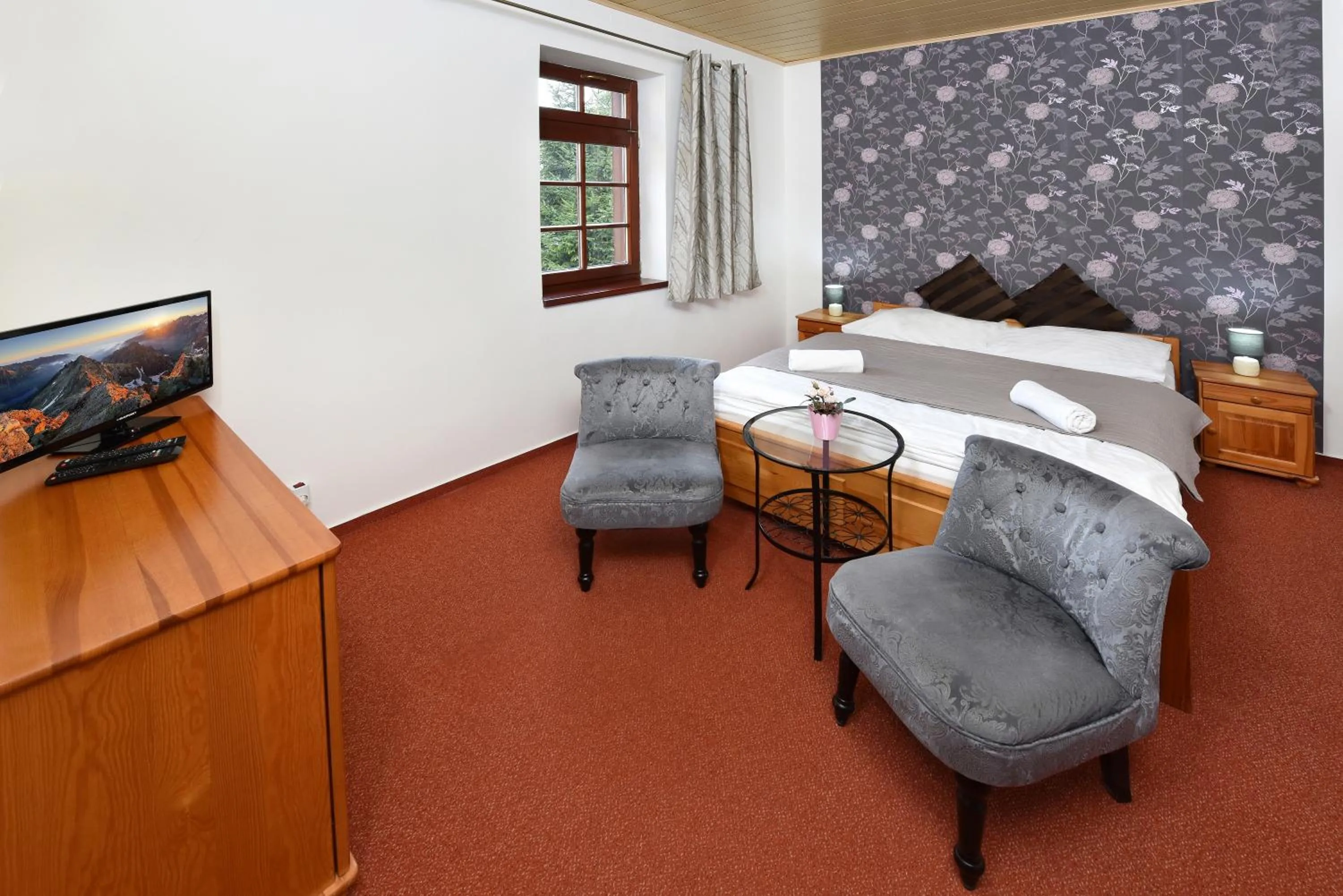 Living room, Bed in Pension Villa Kunerad