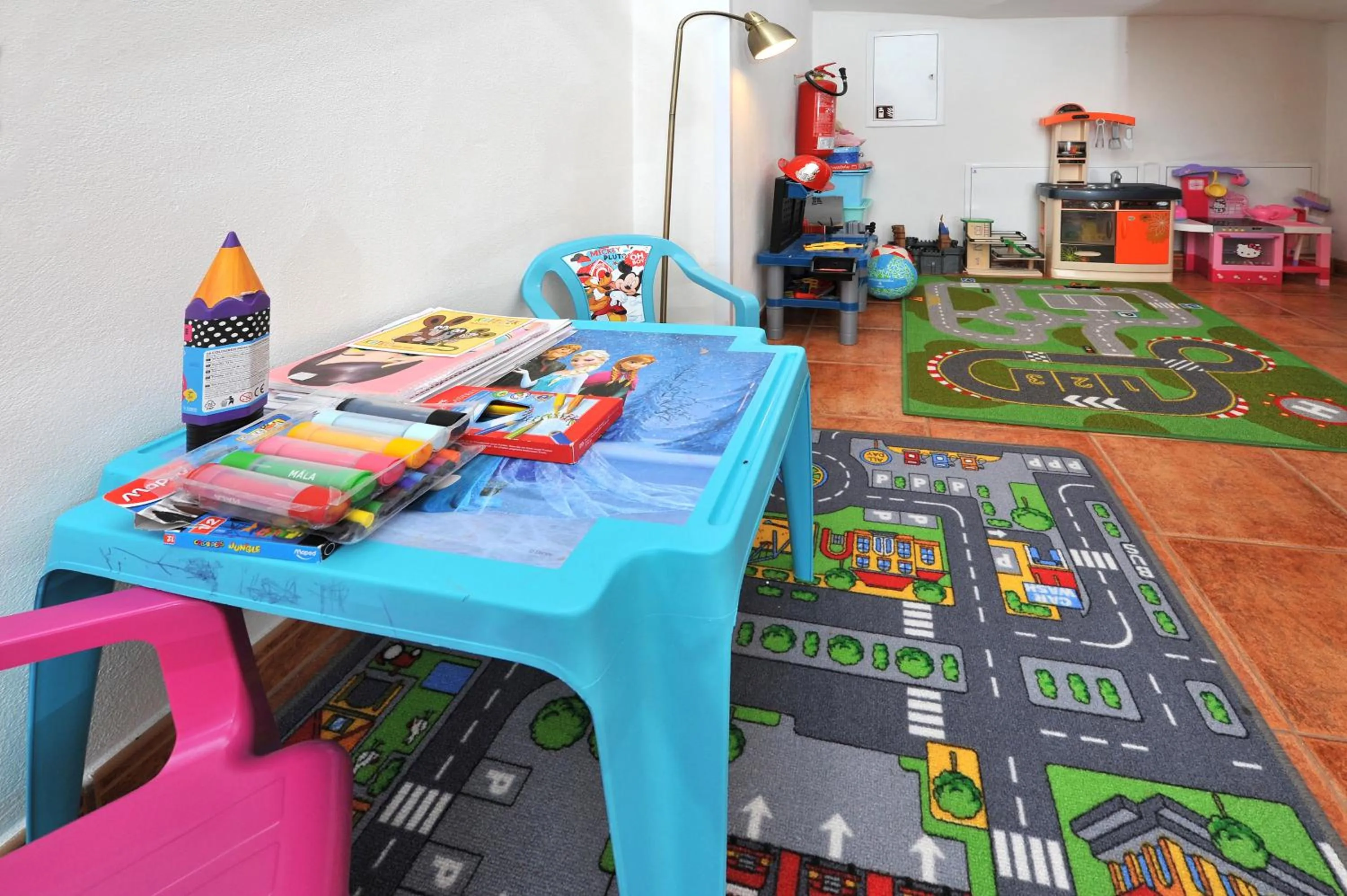 Communal lounge/ TV room in Pension Villa Kunerad