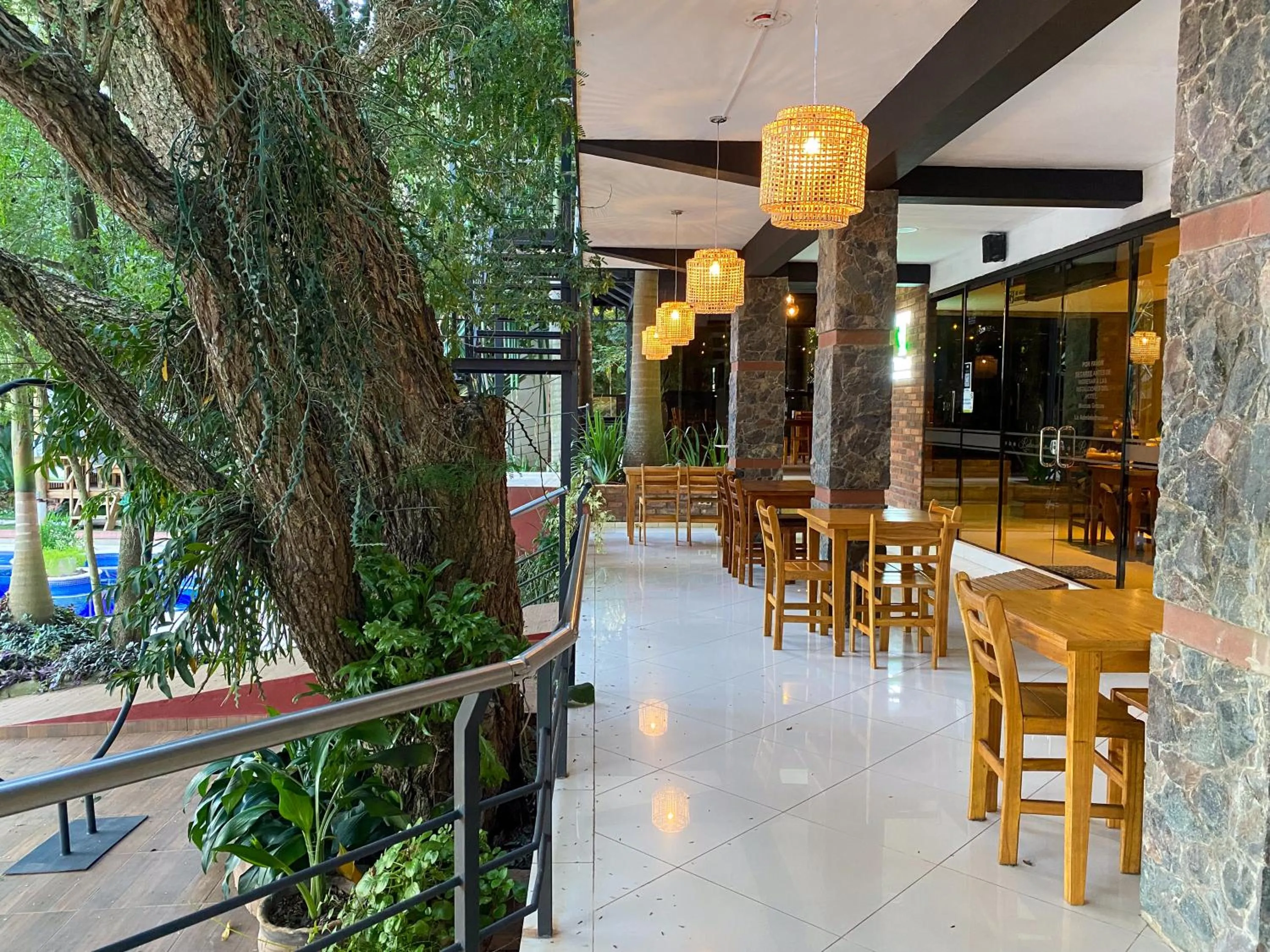 Restaurant/places to eat in Los Lagos Resort Hotel
