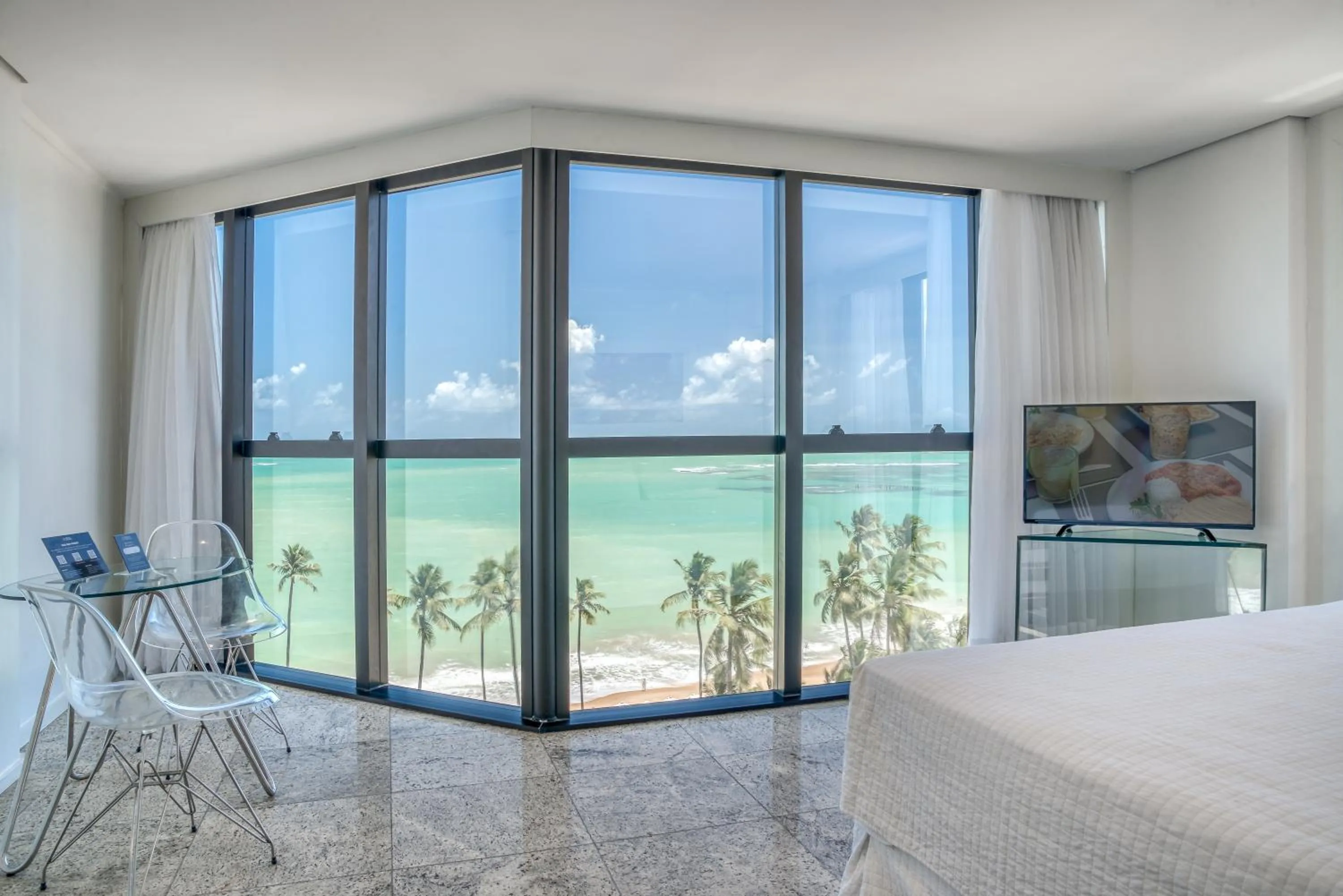 View (from property/room), Bed in Hotel Brisa Tower Maceió