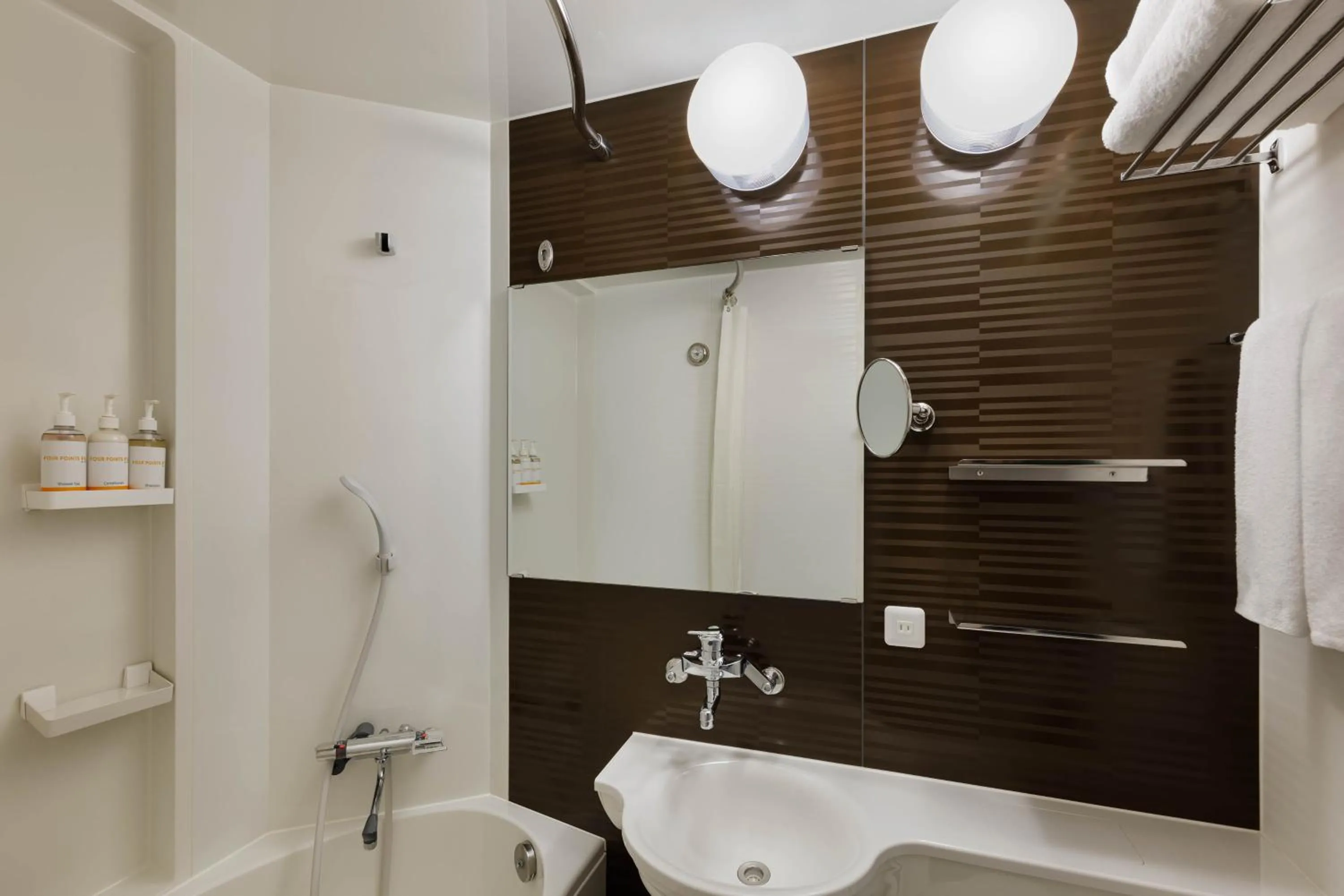 Shower in Four Points Flex by Sheraton Shin Osaka