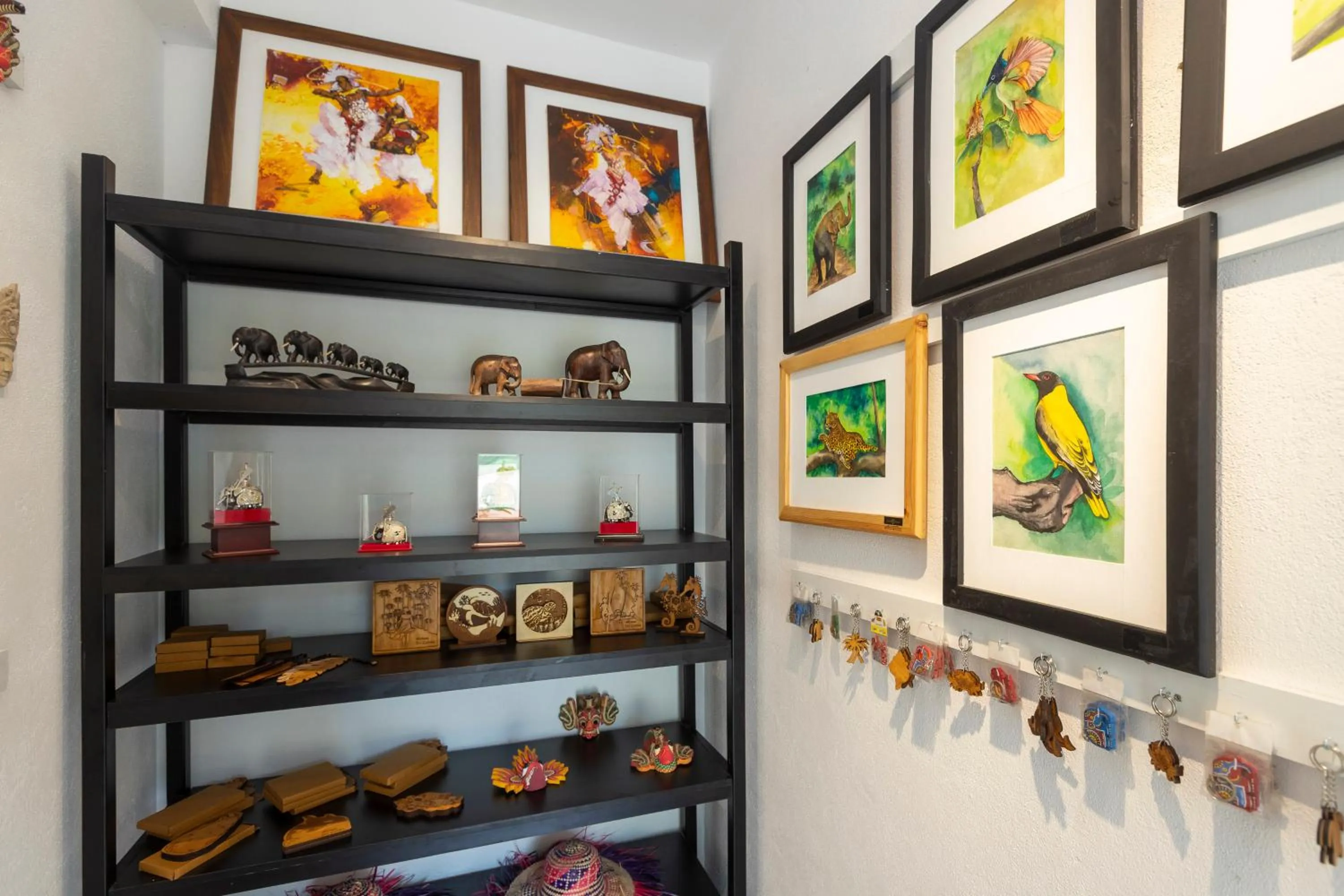 On-site shops in Coastal Villa Mirissa