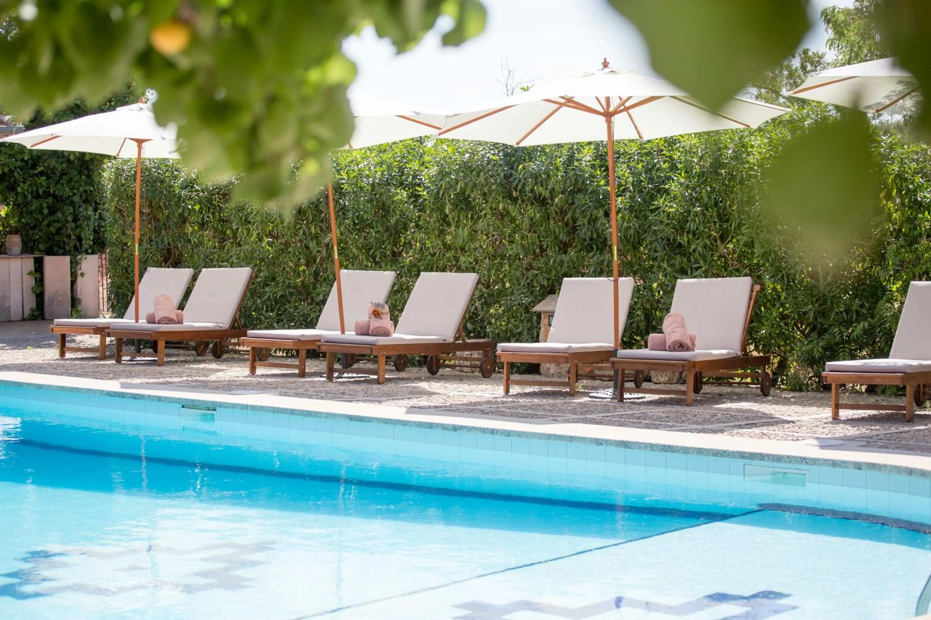 Swimming pool in Agroturismo Es Quatre Cantons