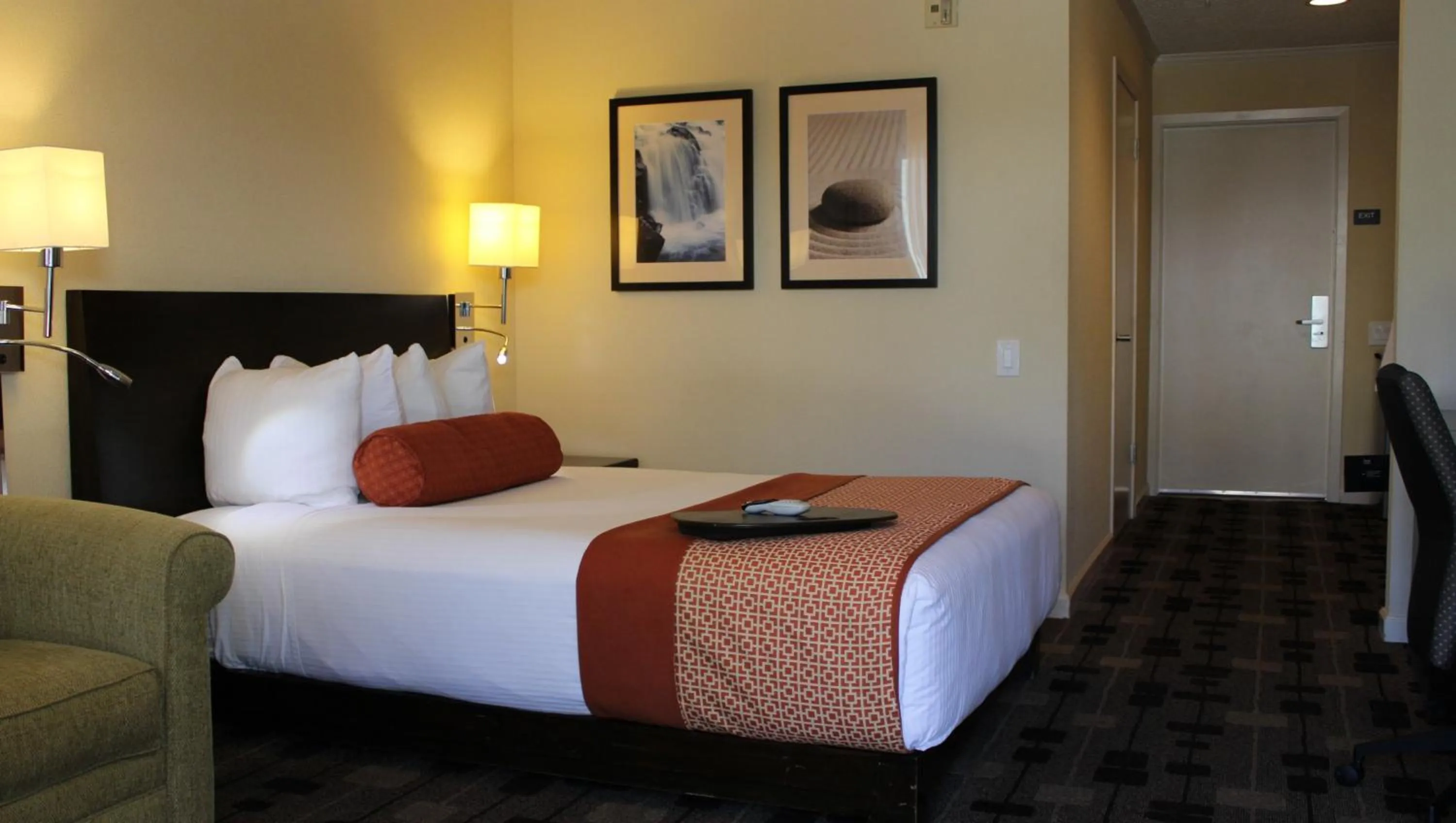 Bedroom, Bed in The Zen Hotel Palo Alto