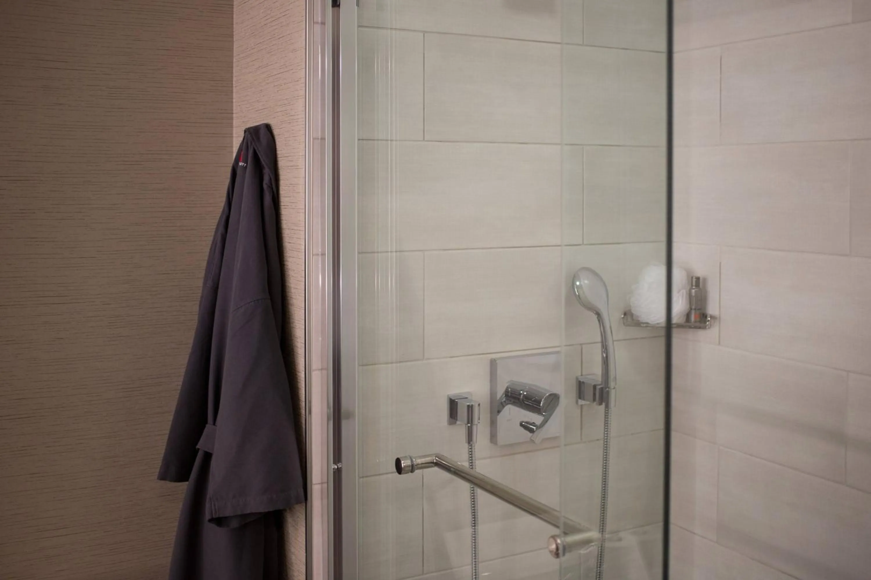 Bathroom in Napa Valley Marriott Hotel & Spa