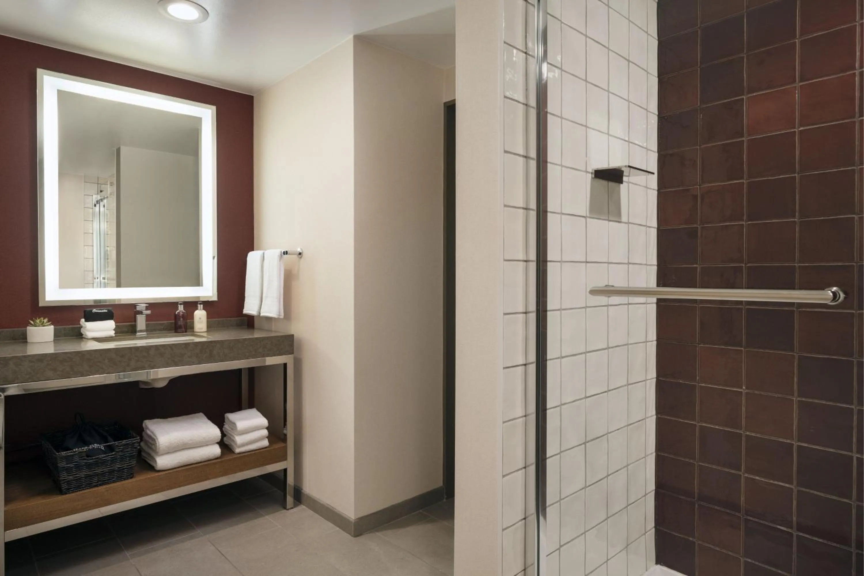 Bathroom in Napa Valley Marriott Hotel & Spa