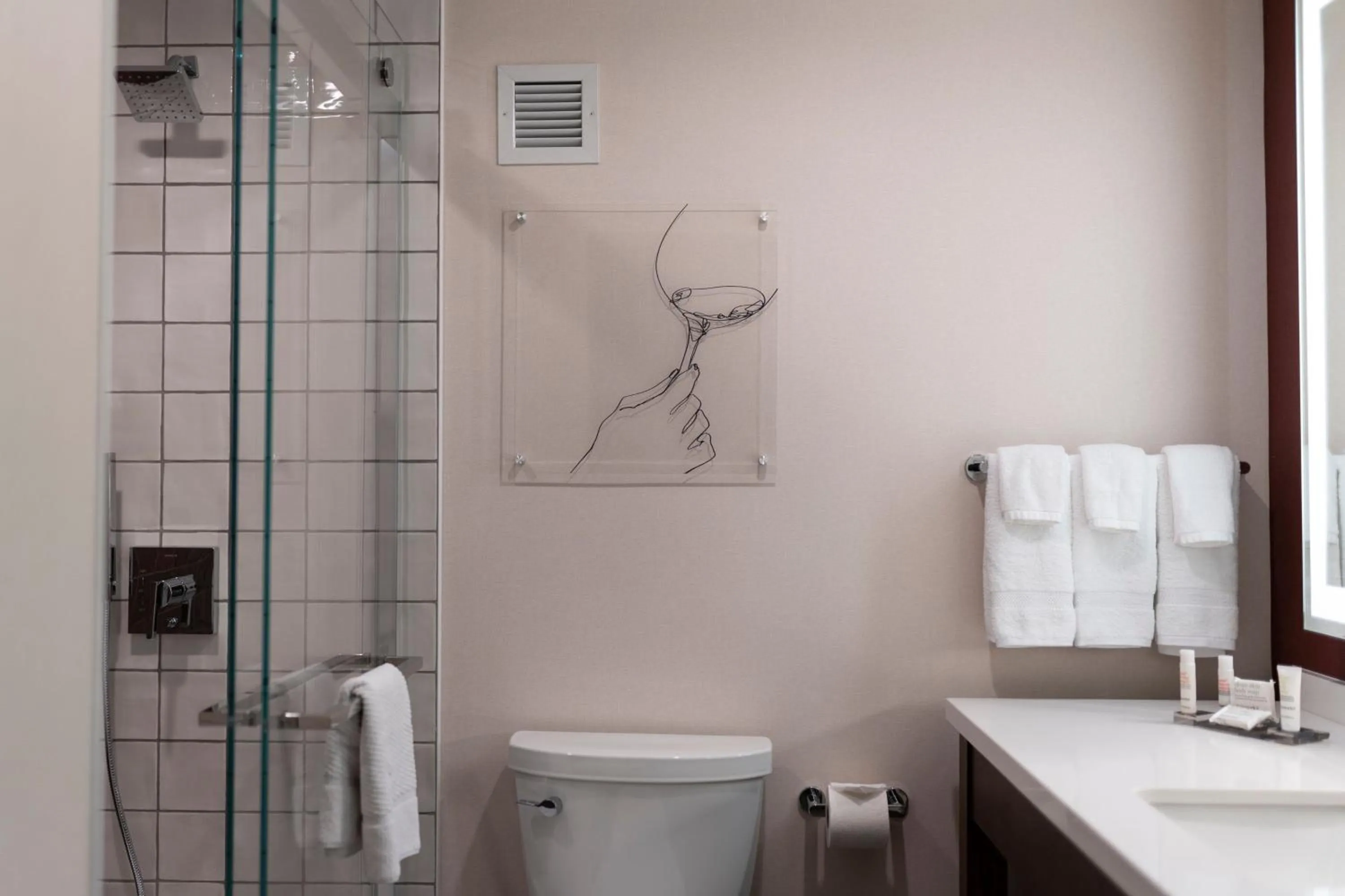 Bathroom in Napa Valley Marriott Hotel & Spa