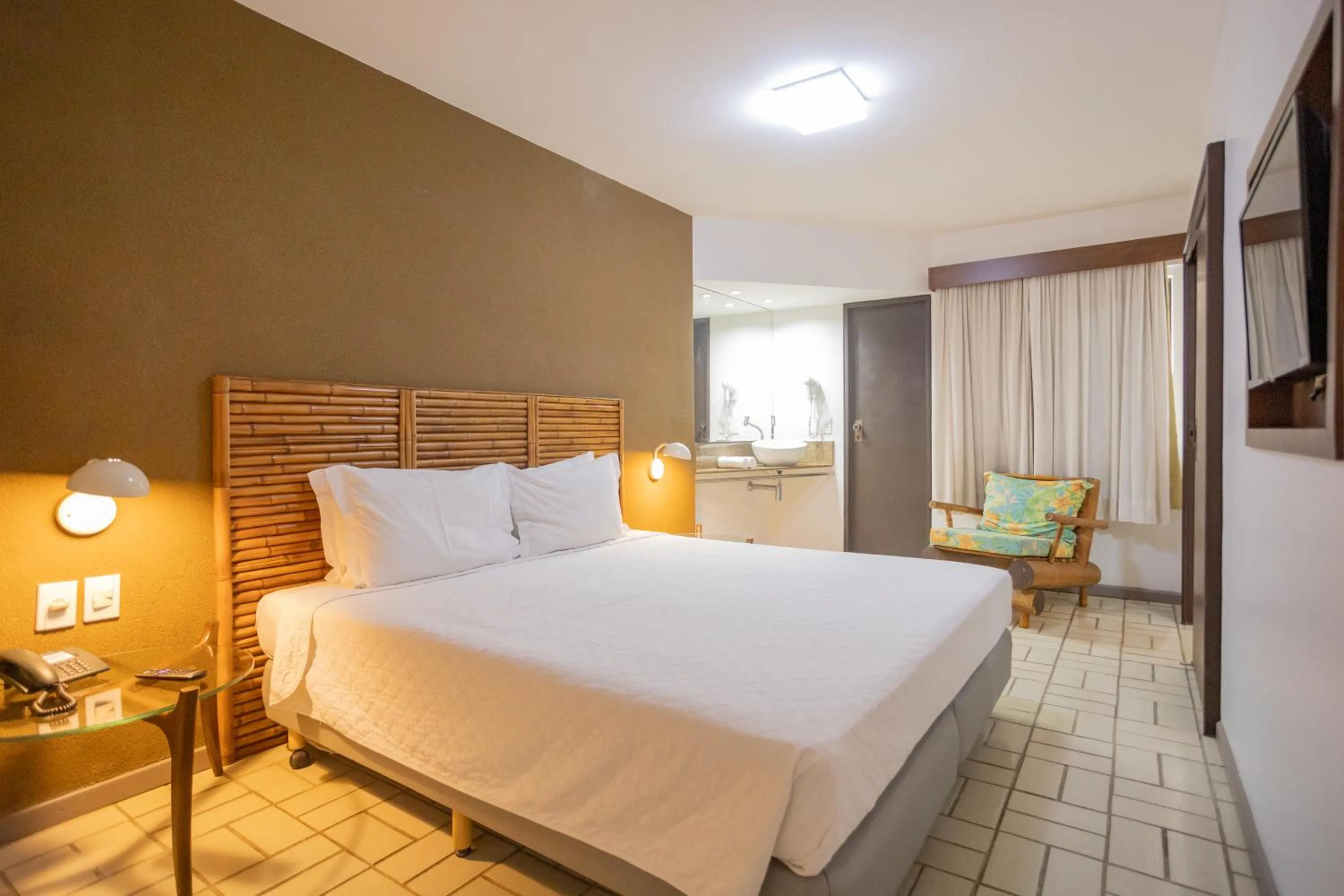 Deluxe Family Suite in San Marino Suite Hotel