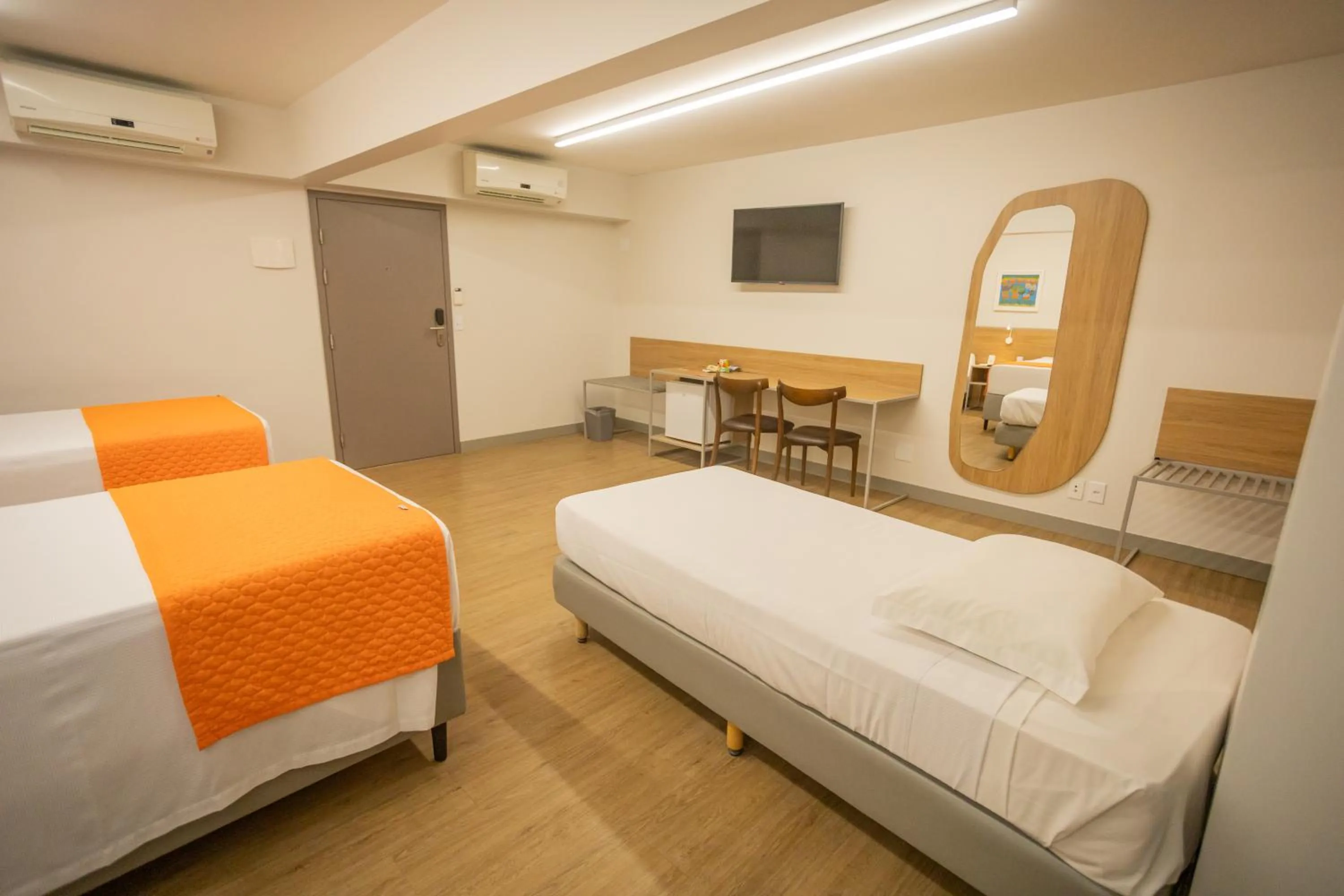 Bedroom, Bed in San Marino Suite Hotel