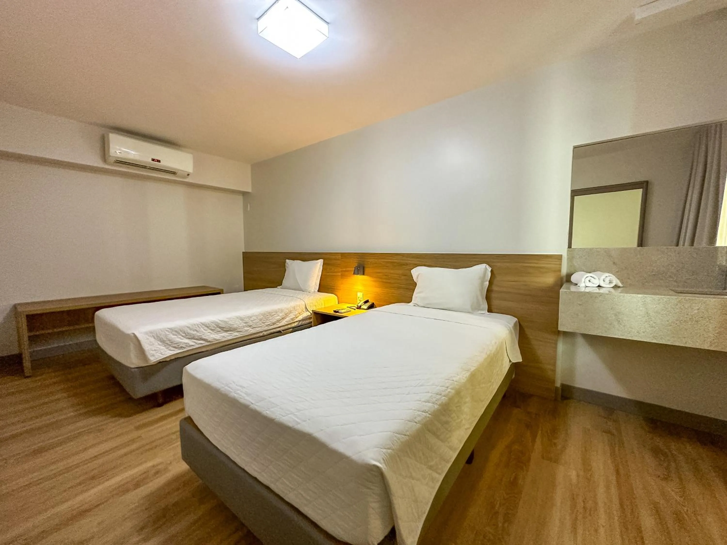 Bedroom, Bed in San Marino Suite Hotel