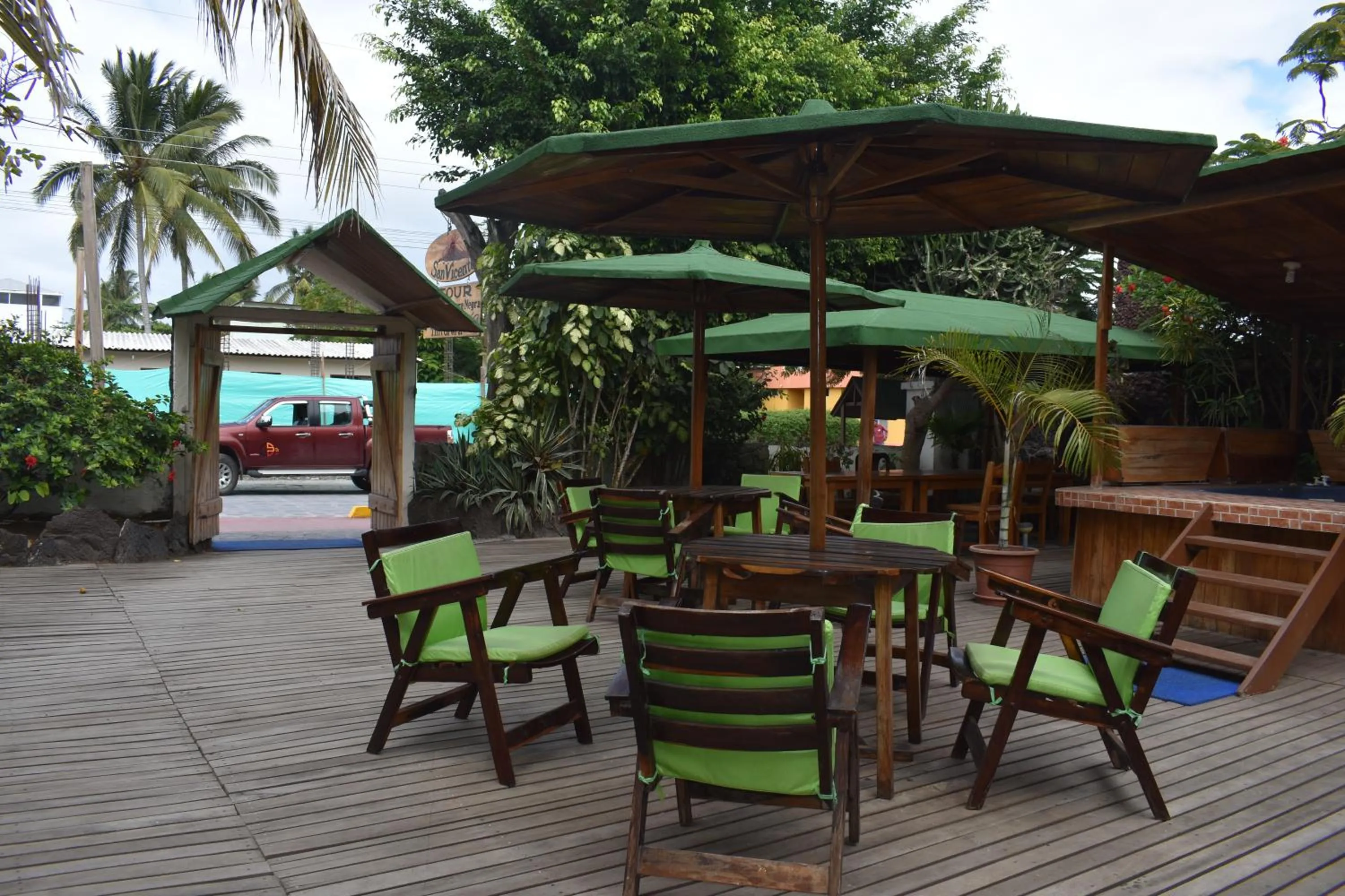Patio in Hotel San Vicente Galapagos