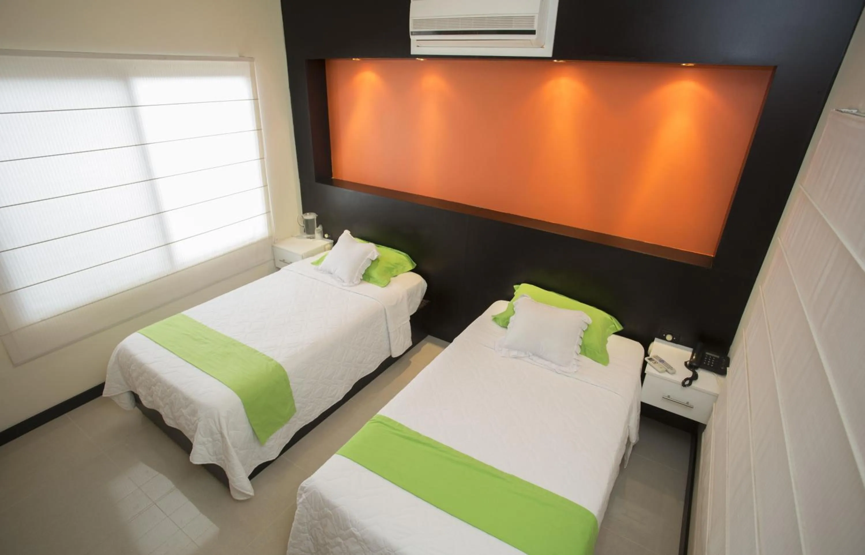 Bed in Hotel San Vicente Galapagos