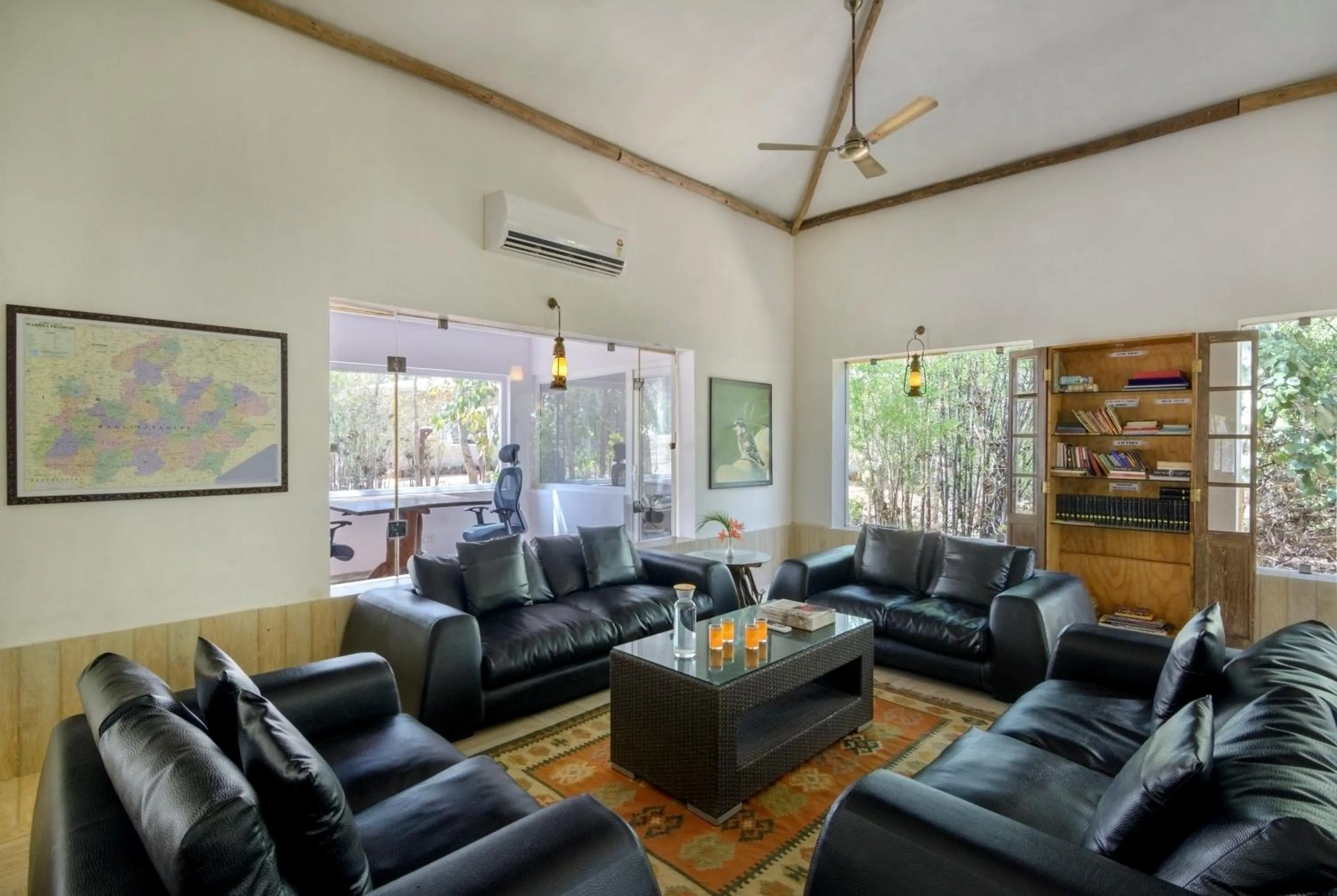 Lobby or reception in The Riverwood Forest Retreat Pench