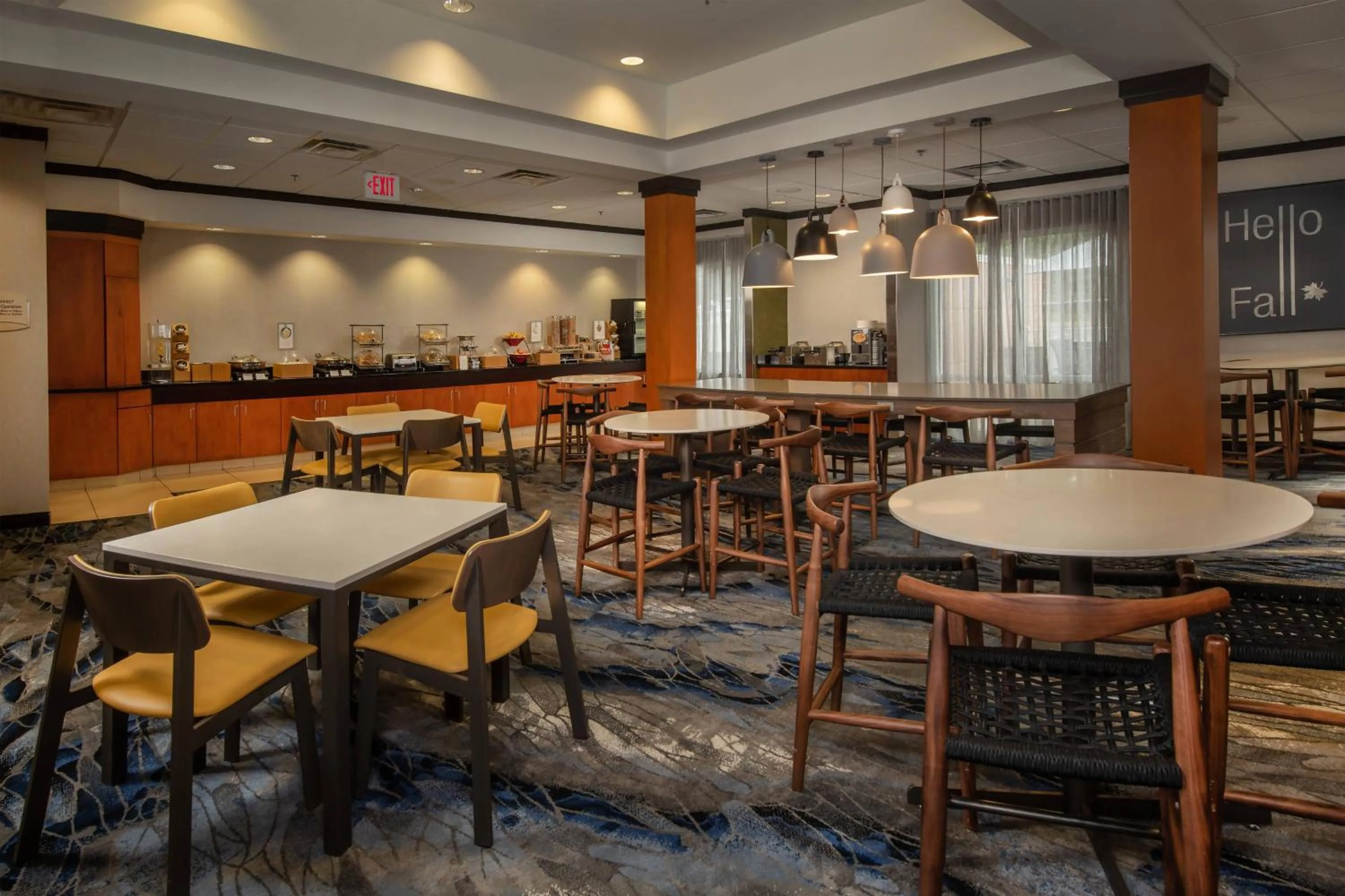 Restaurant/places to eat in Fairfield Inn and Suites by Marriott Harrisonburg