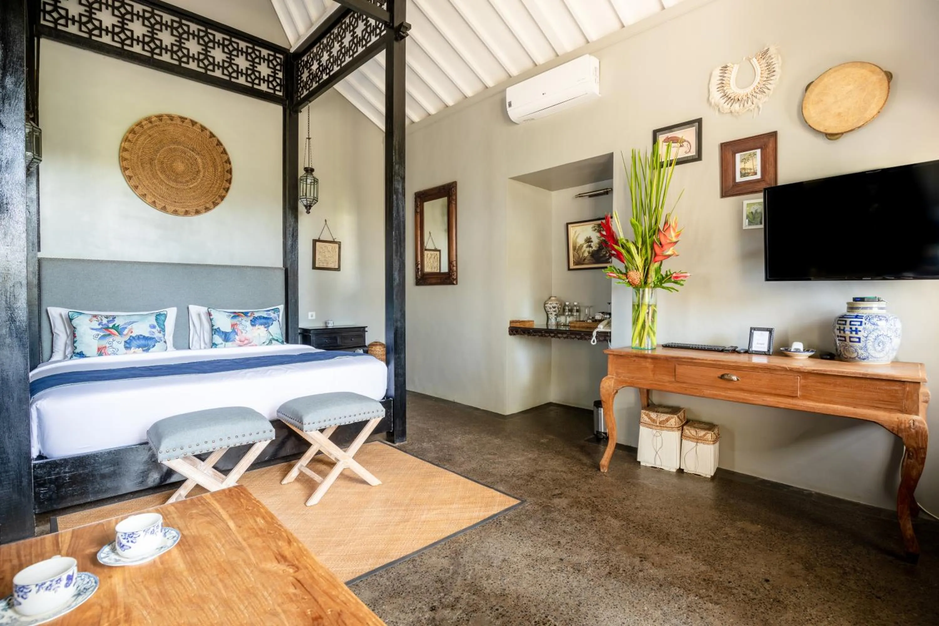 Photo of the whole room in 11 on Kajeng