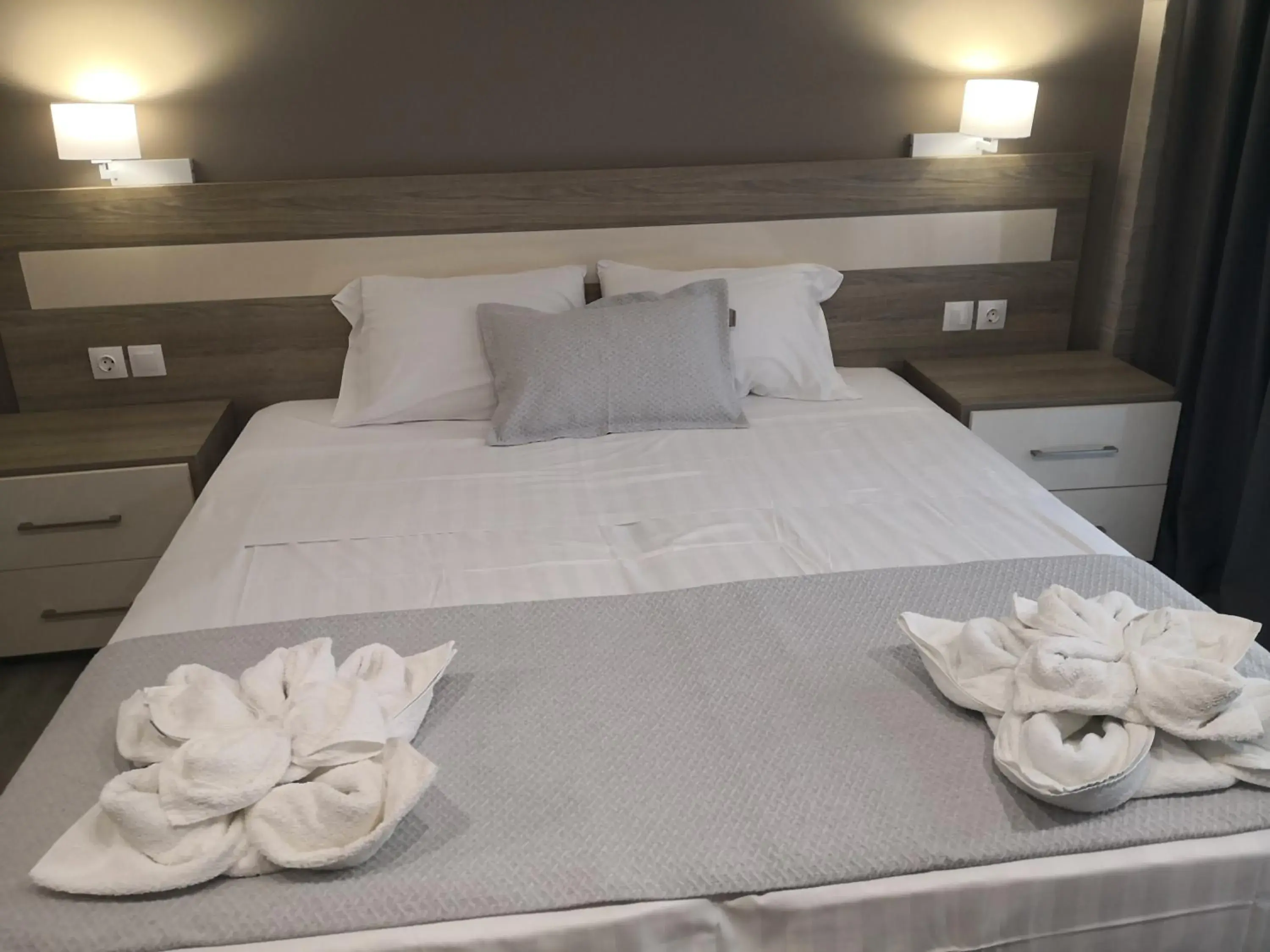 King Room with Garden View in Riviera Olympus Gods King Room with Garden View in Riviera Olympus Gods