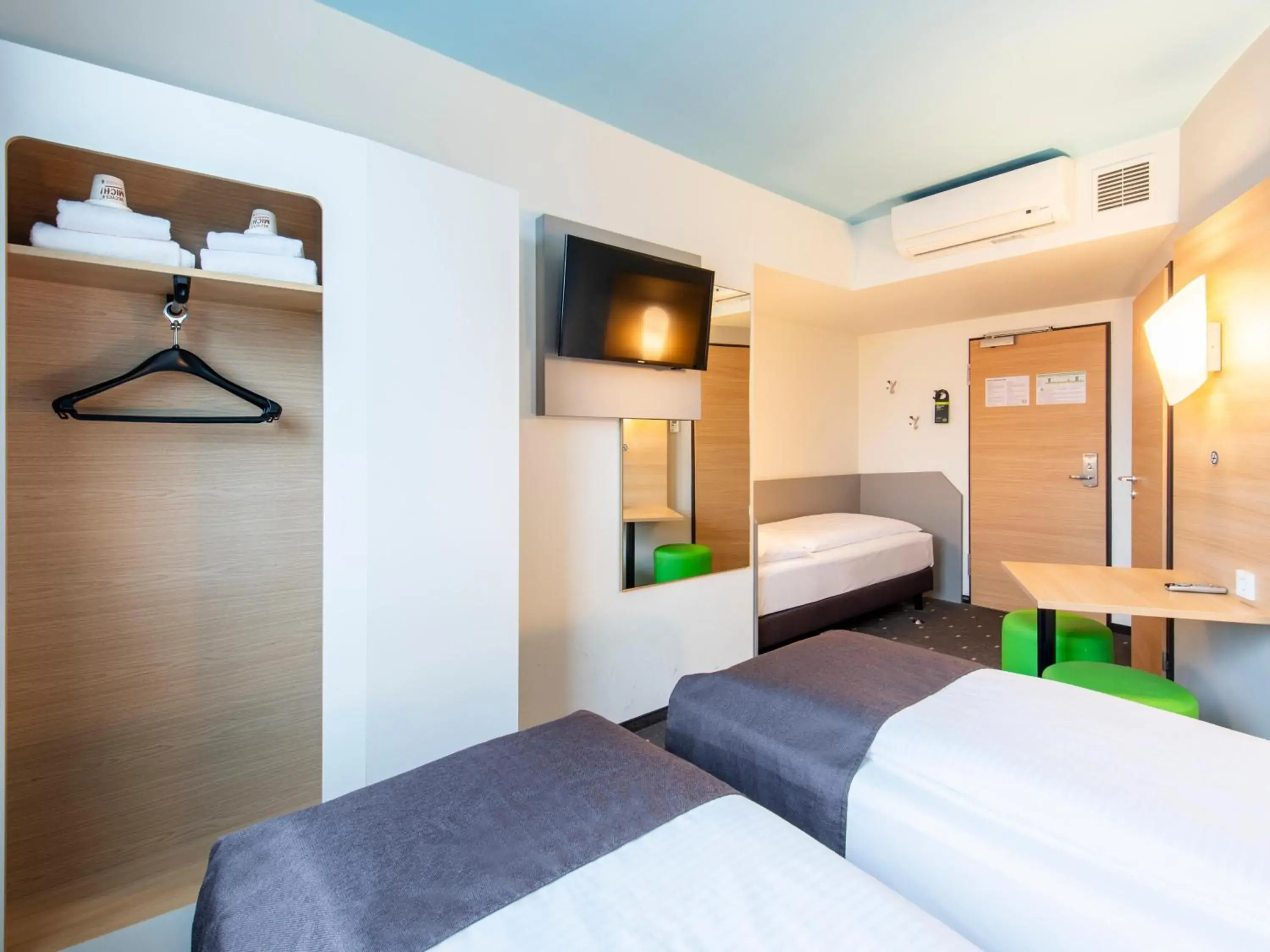 Triple Room in B&B Hotel Rosenheim Triple Room in B&B Hotel Rosenheim