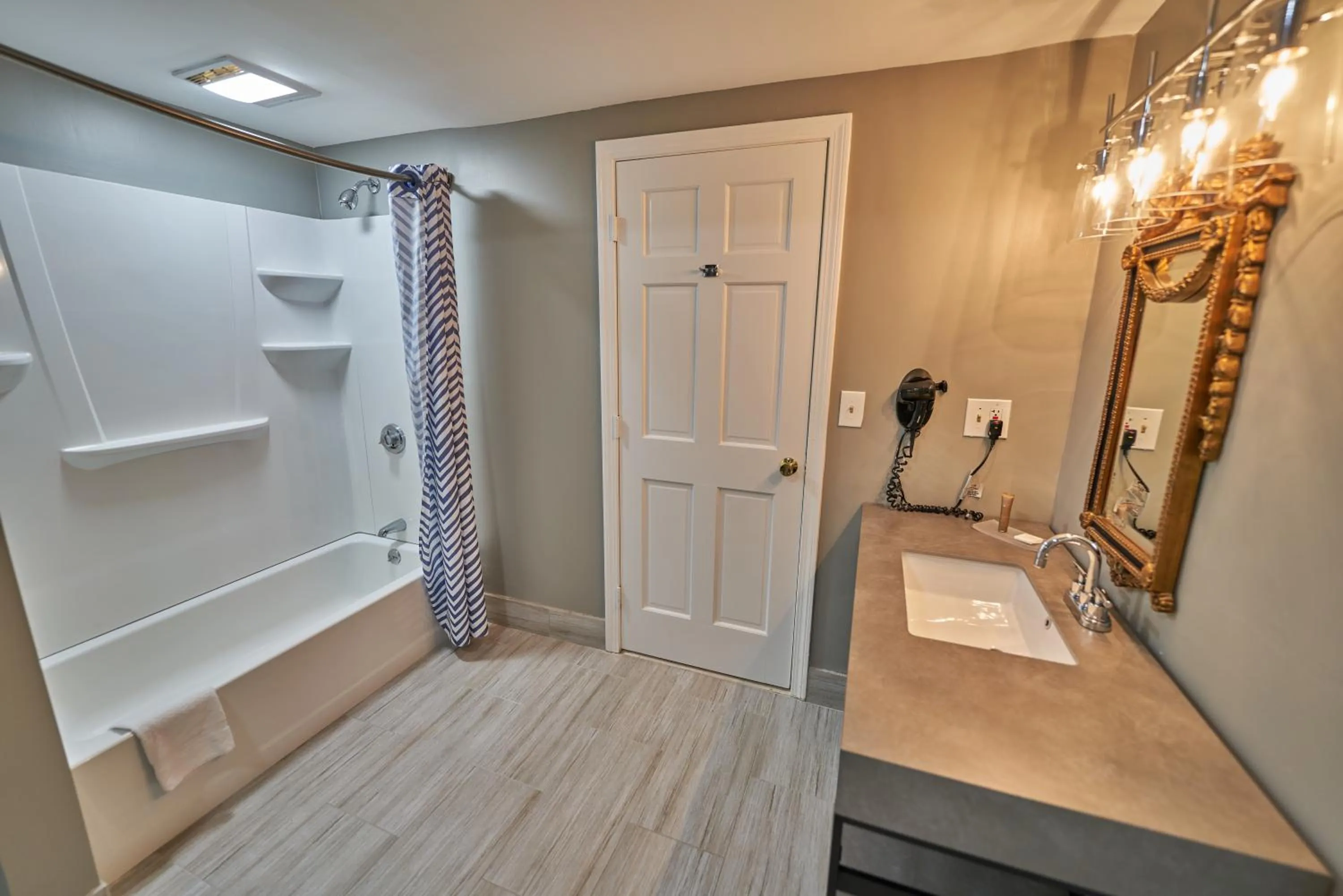 Bathroom in Hyannis Plaza Hotel