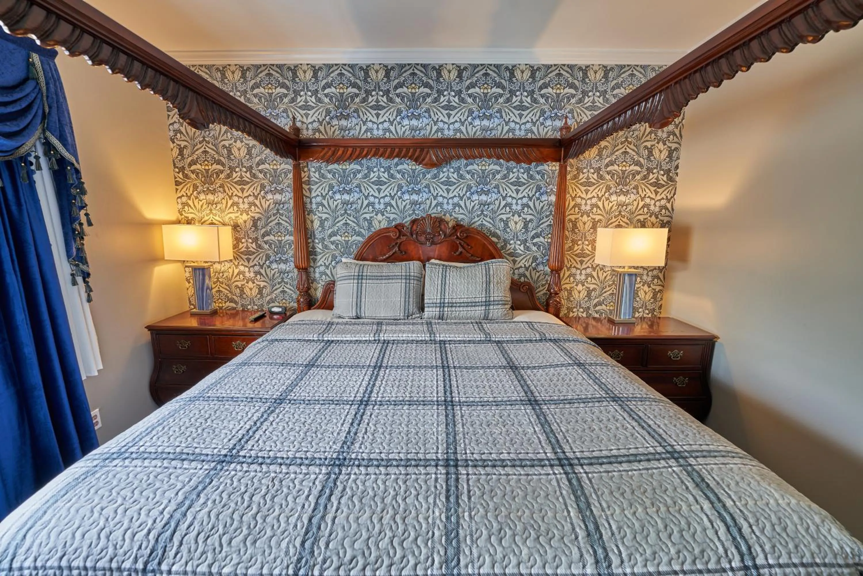 Bed in Hyannis Plaza Hotel