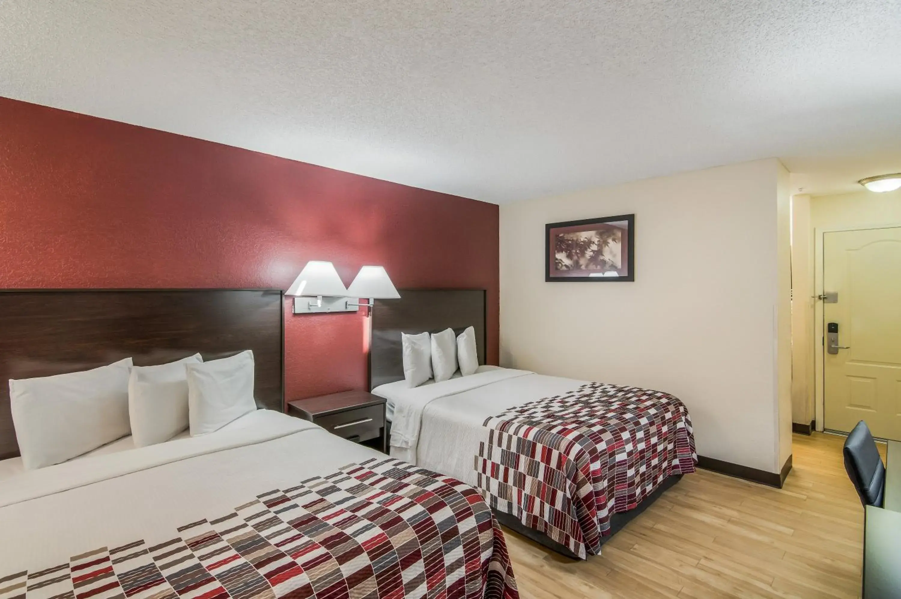 Deluxe Queen Room with Two Queen Beds Non-Smoking in Red Roof Inn & Suites Pensacola East - Milton Deluxe Queen Room with Two Queen Beds Non-Smoking in Red Roof Inn & Suites Pensacola East - Milton